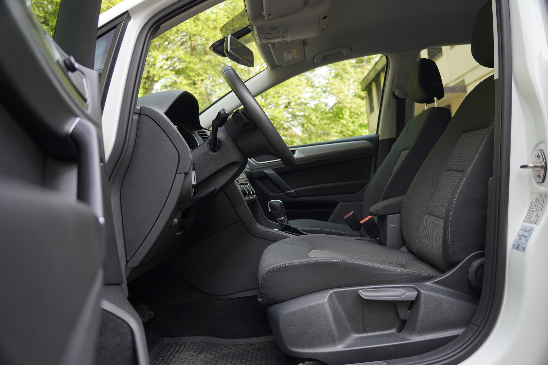 VW Golf Sportsvan 1.0 TSI Comfortline DSG-image-15