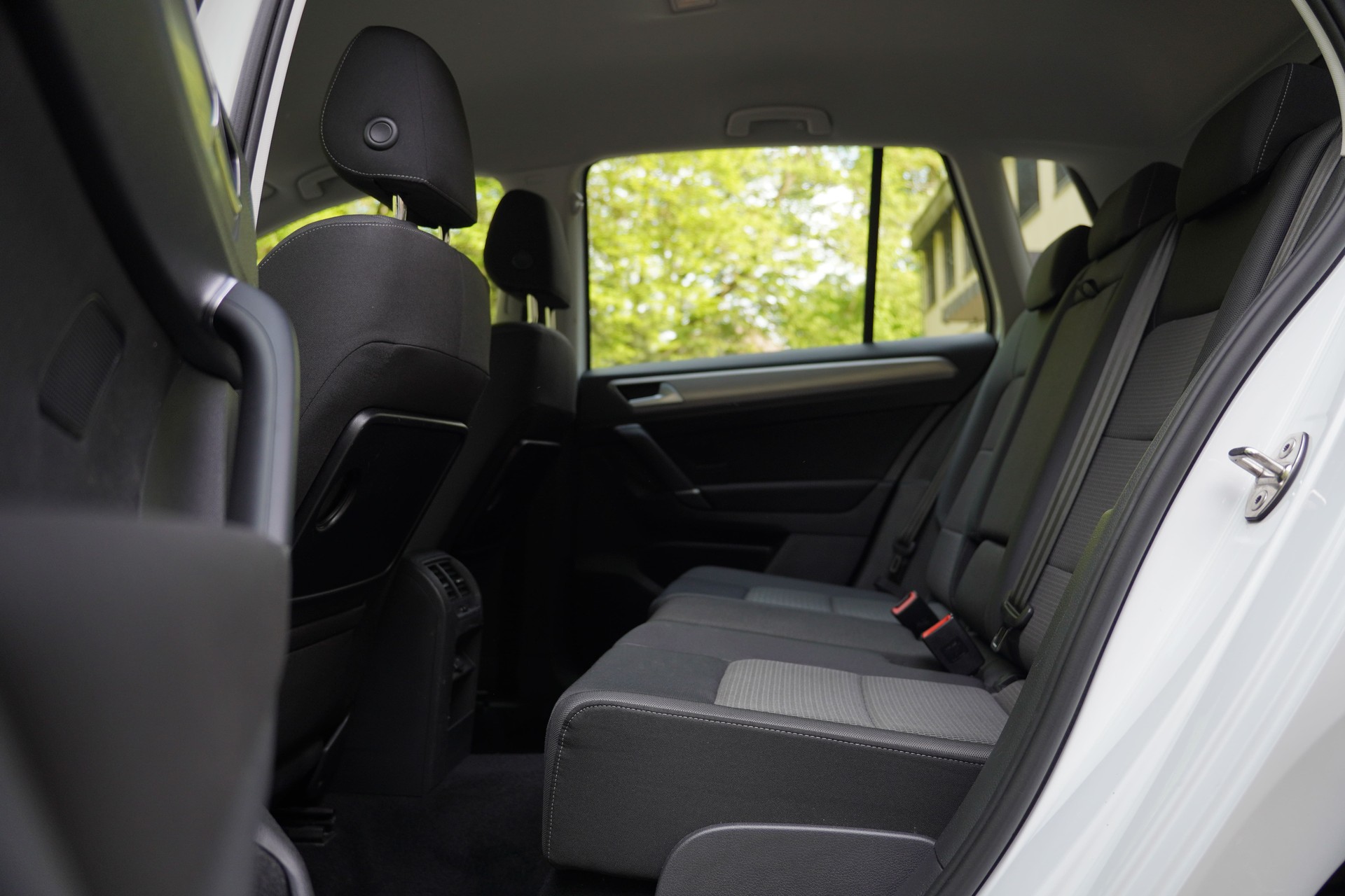 VW Golf Sportsvan 1.0 TSI Comfortline DSG-image-19