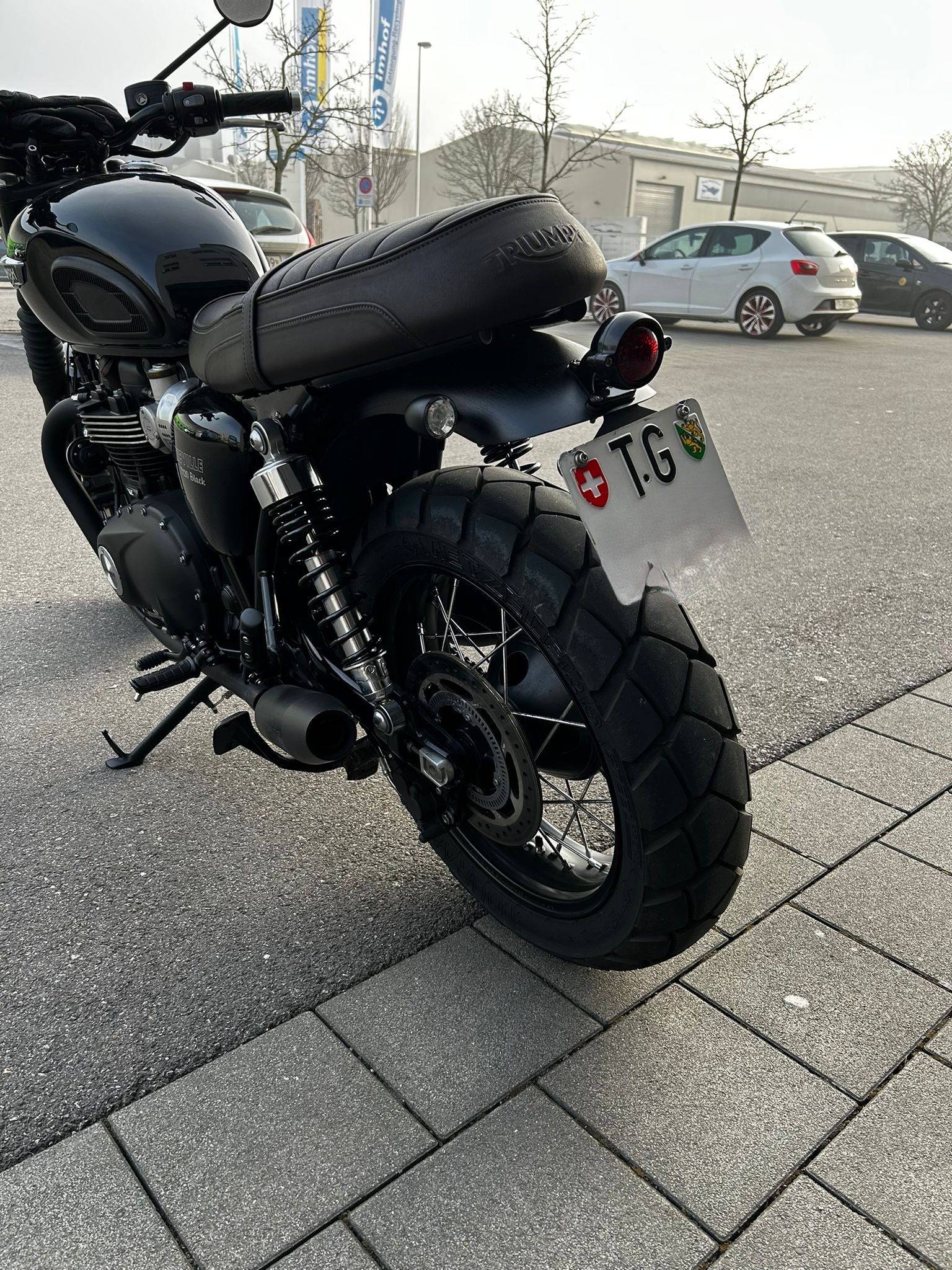 TRIUMPH Bonneville T120 Black-image-6