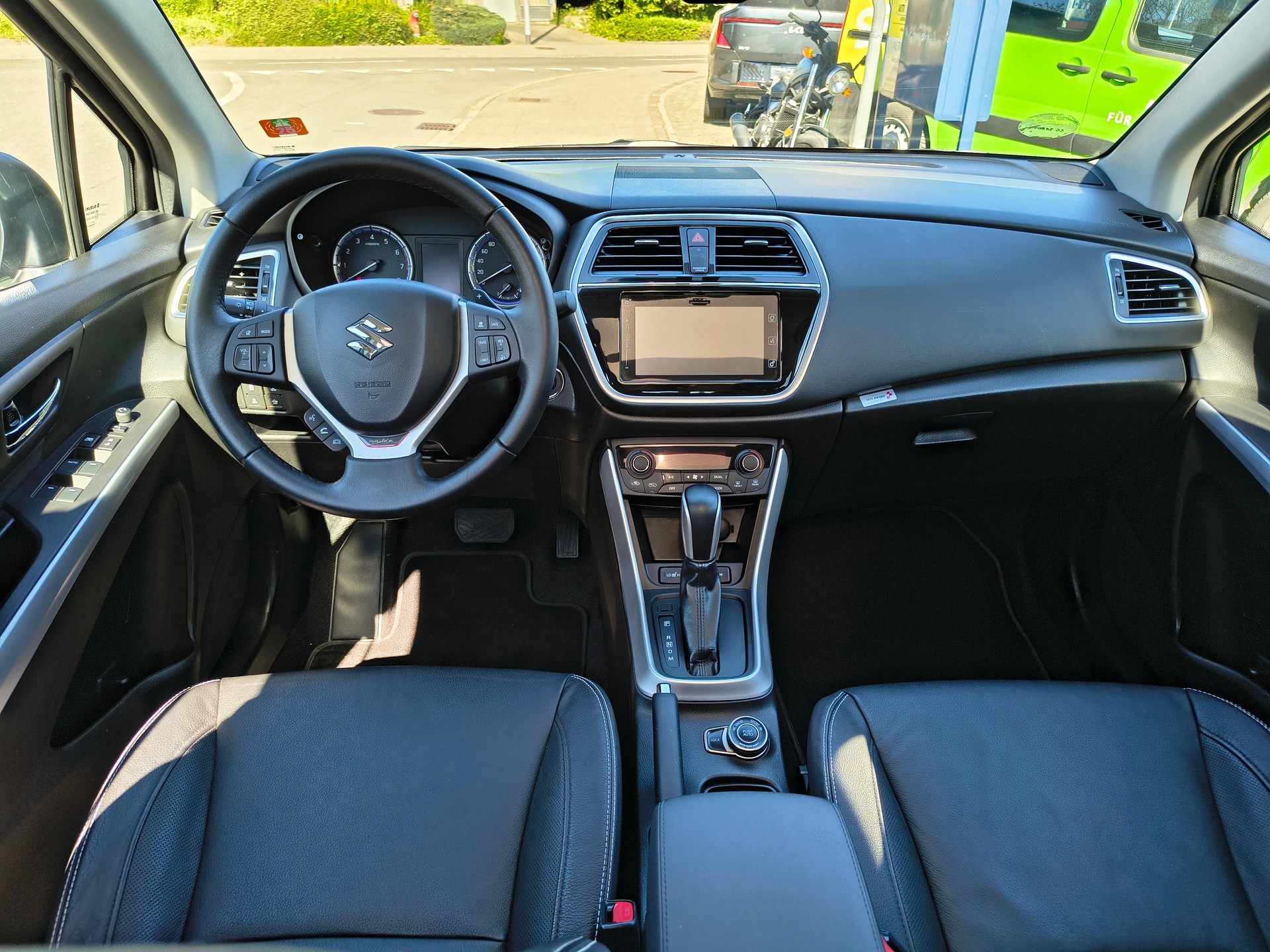 SUZUKI SX4 S-Cross 1.4 T Piz Sulai Top 4x4-image-4
