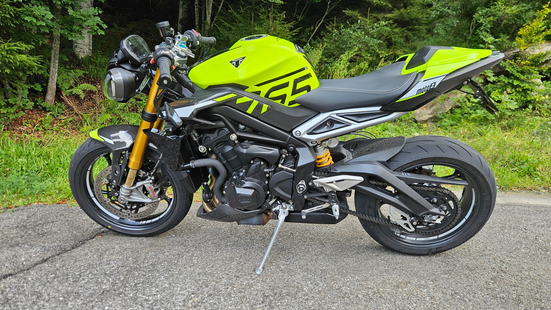 TRIUMPH Street Triple 765 Moto2 (Nr. 523)-image-1