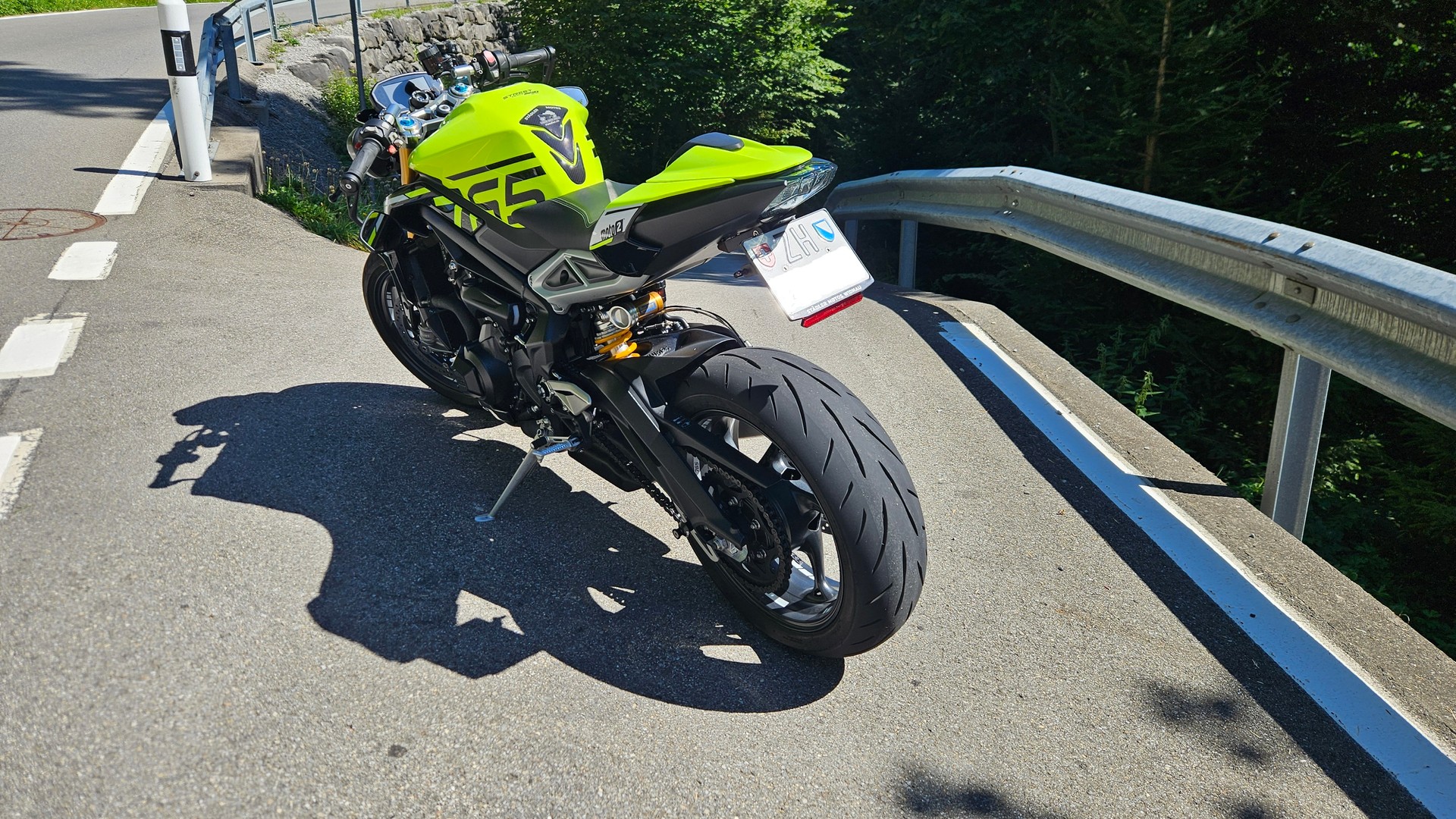 TRIUMPH Street Triple 765 Moto2 (Nr. 523)-image-8