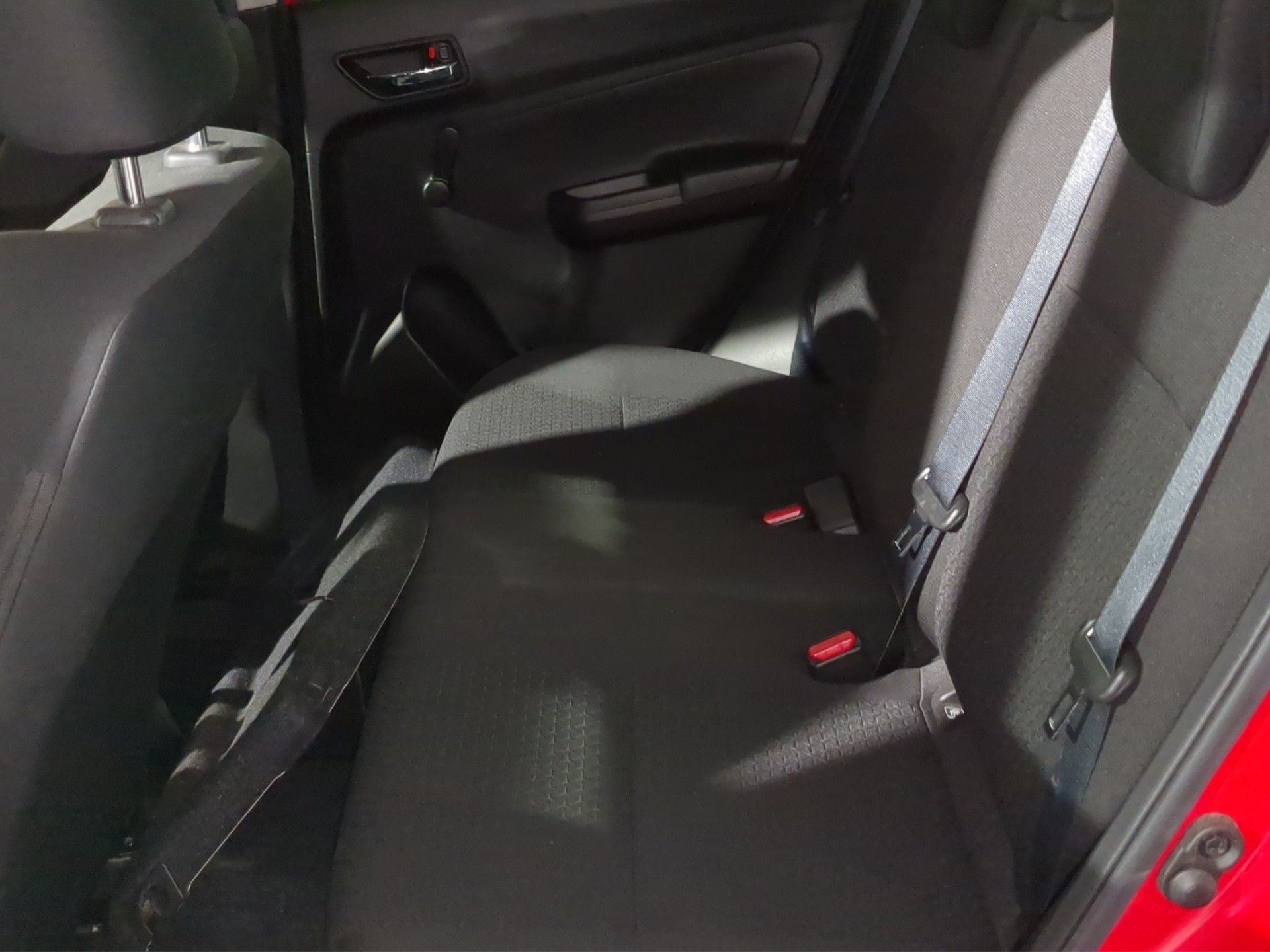 SUZUKI Swift 1.2 Compact + 4x4 Hybrid-image-13
