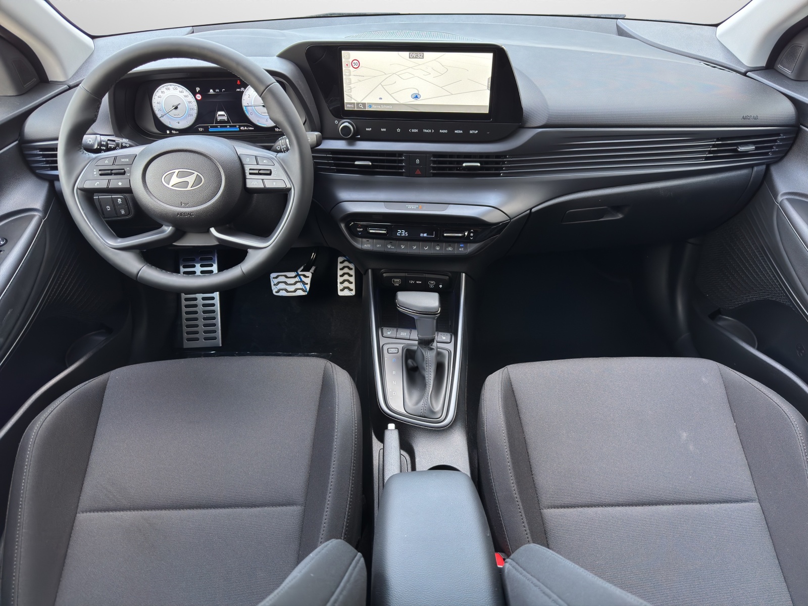 HYUNDAI Bayon 1.0 T-GDi Amplia SafeTec-image-4