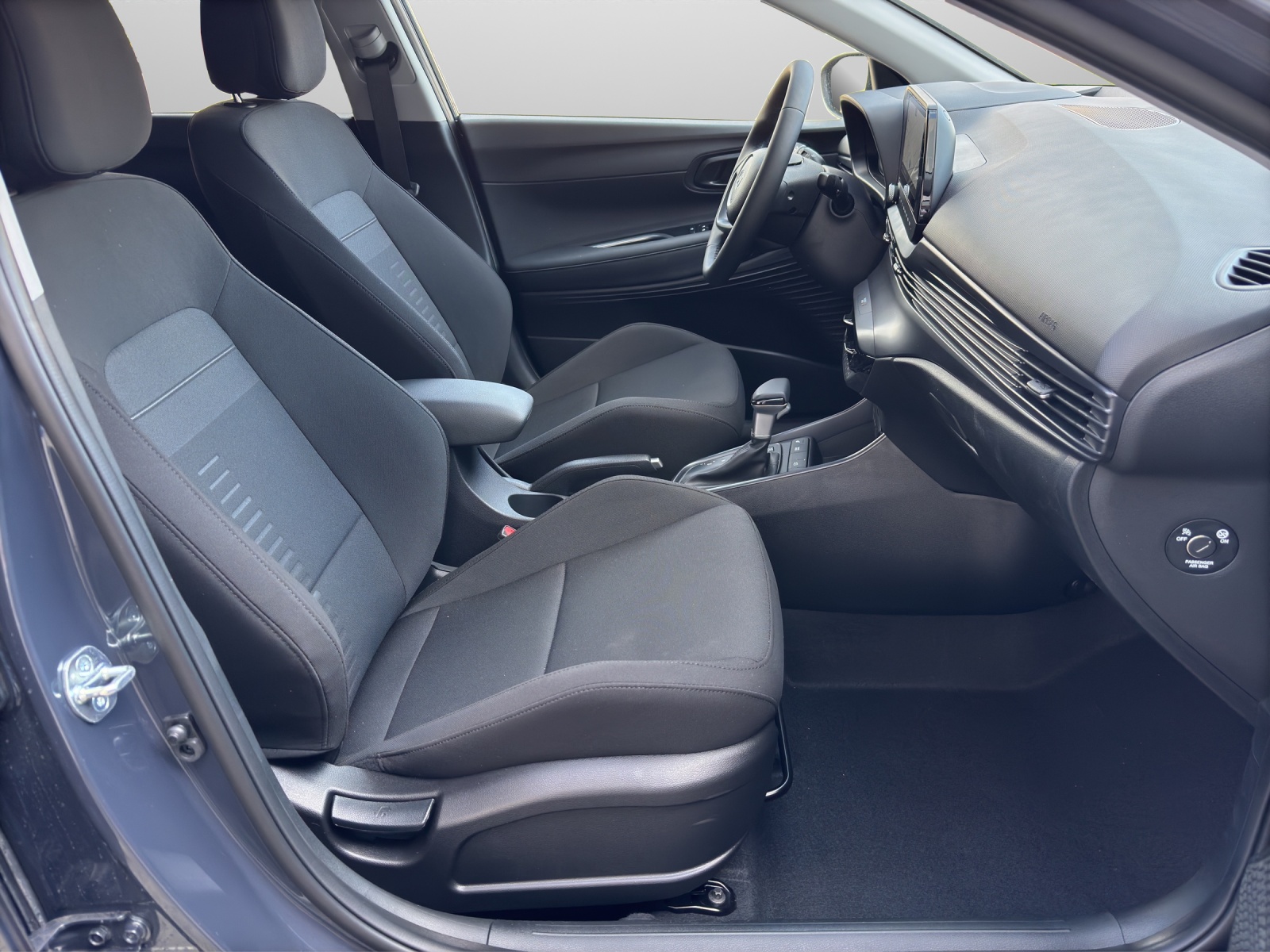 HYUNDAI Bayon 1.0 T-GDi Amplia SafeTec-image-6