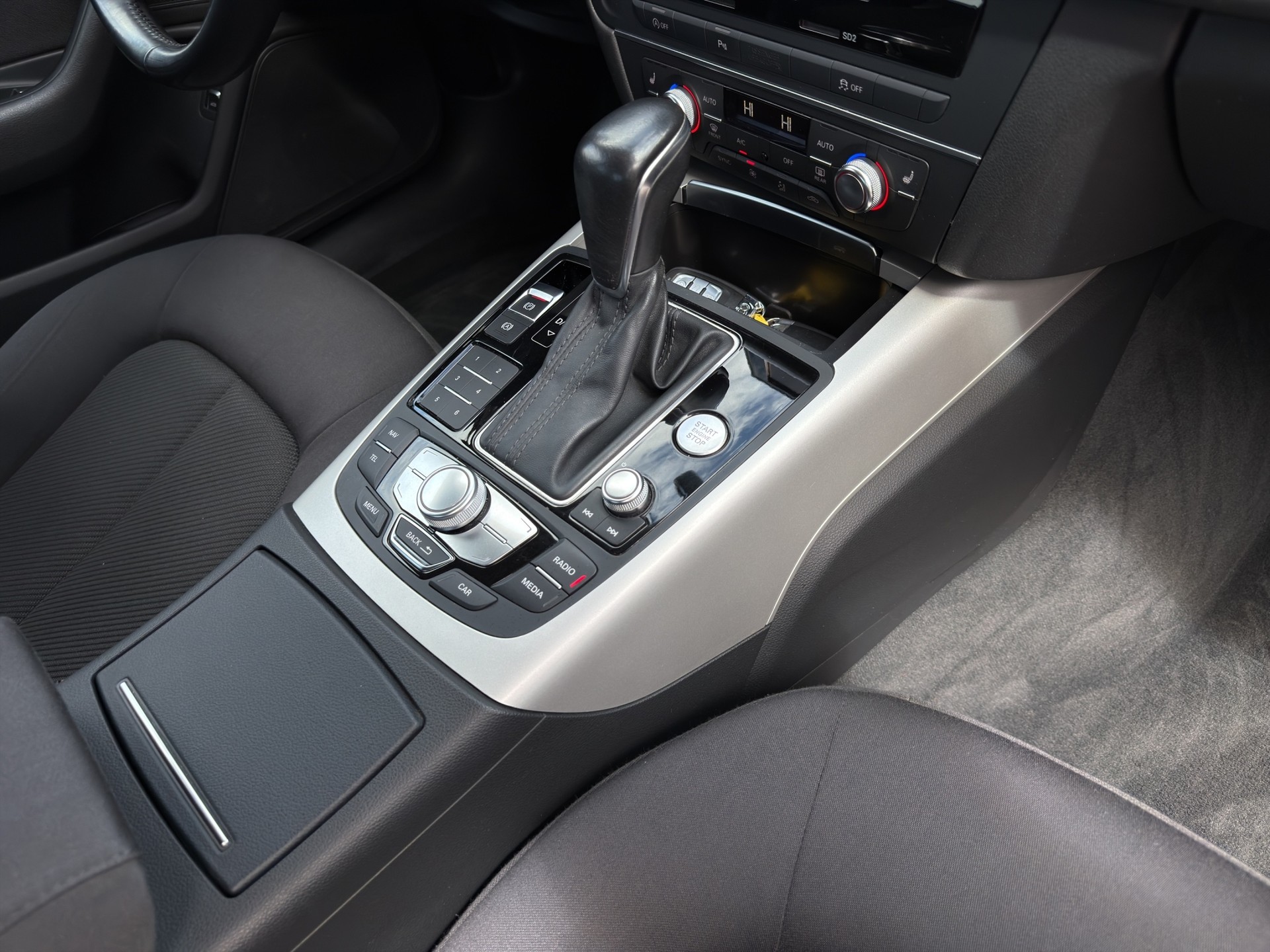 AUDI A6 Limousine 2.0 TFSI S-tronic-image-16
