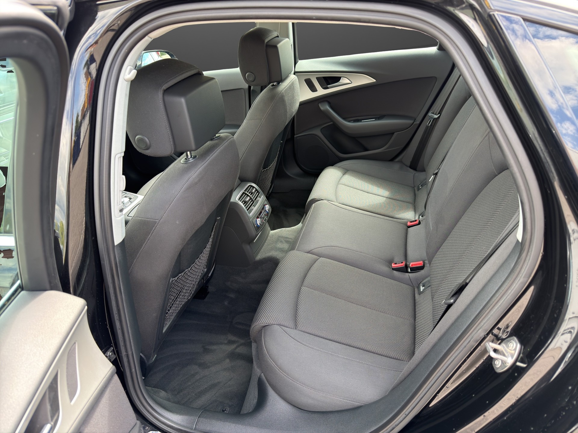 AUDI A6 Limousine 2.0 TFSI S-tronic-image-22