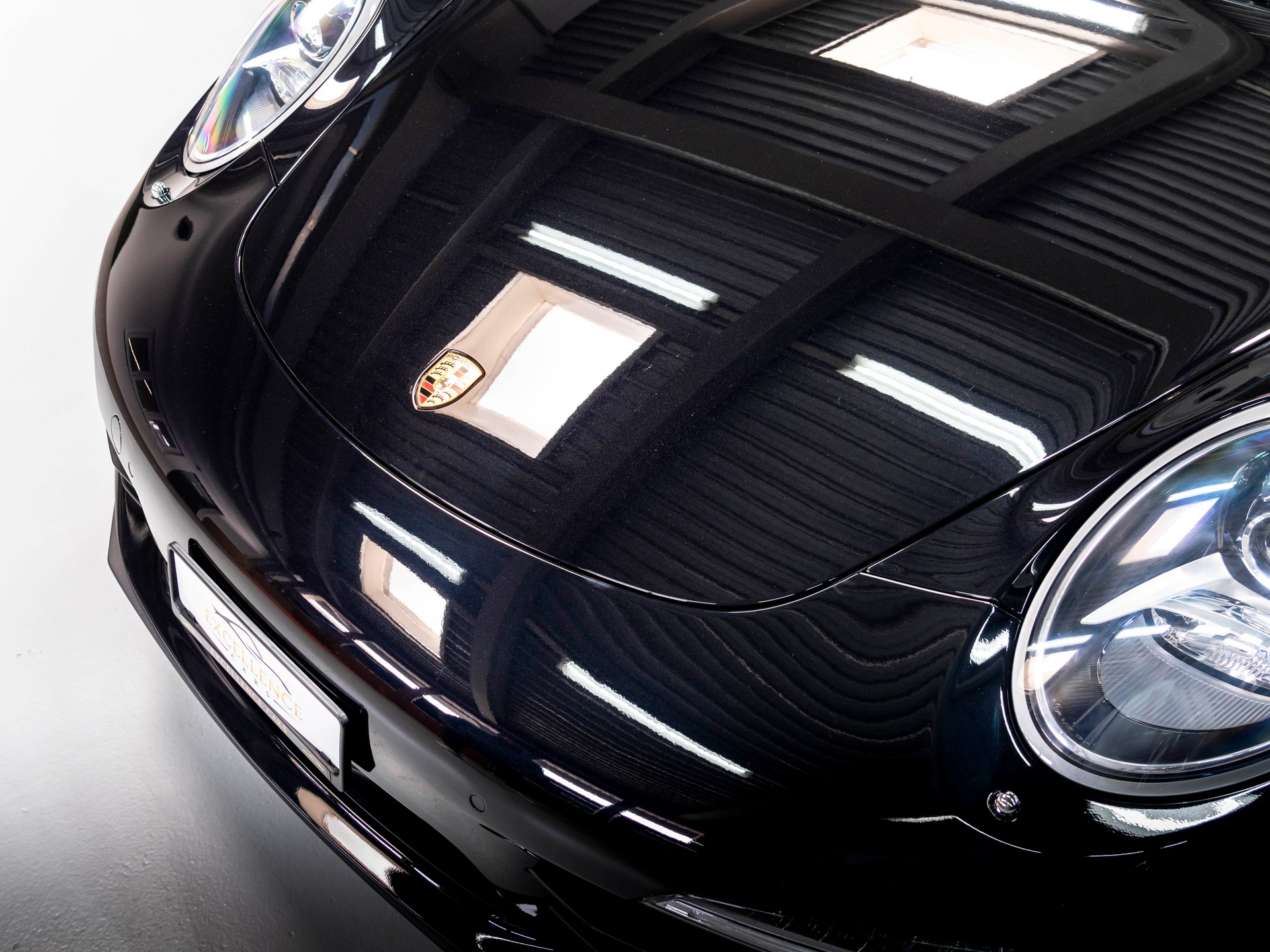 PORSCHE 911 Carrera 4-image-27