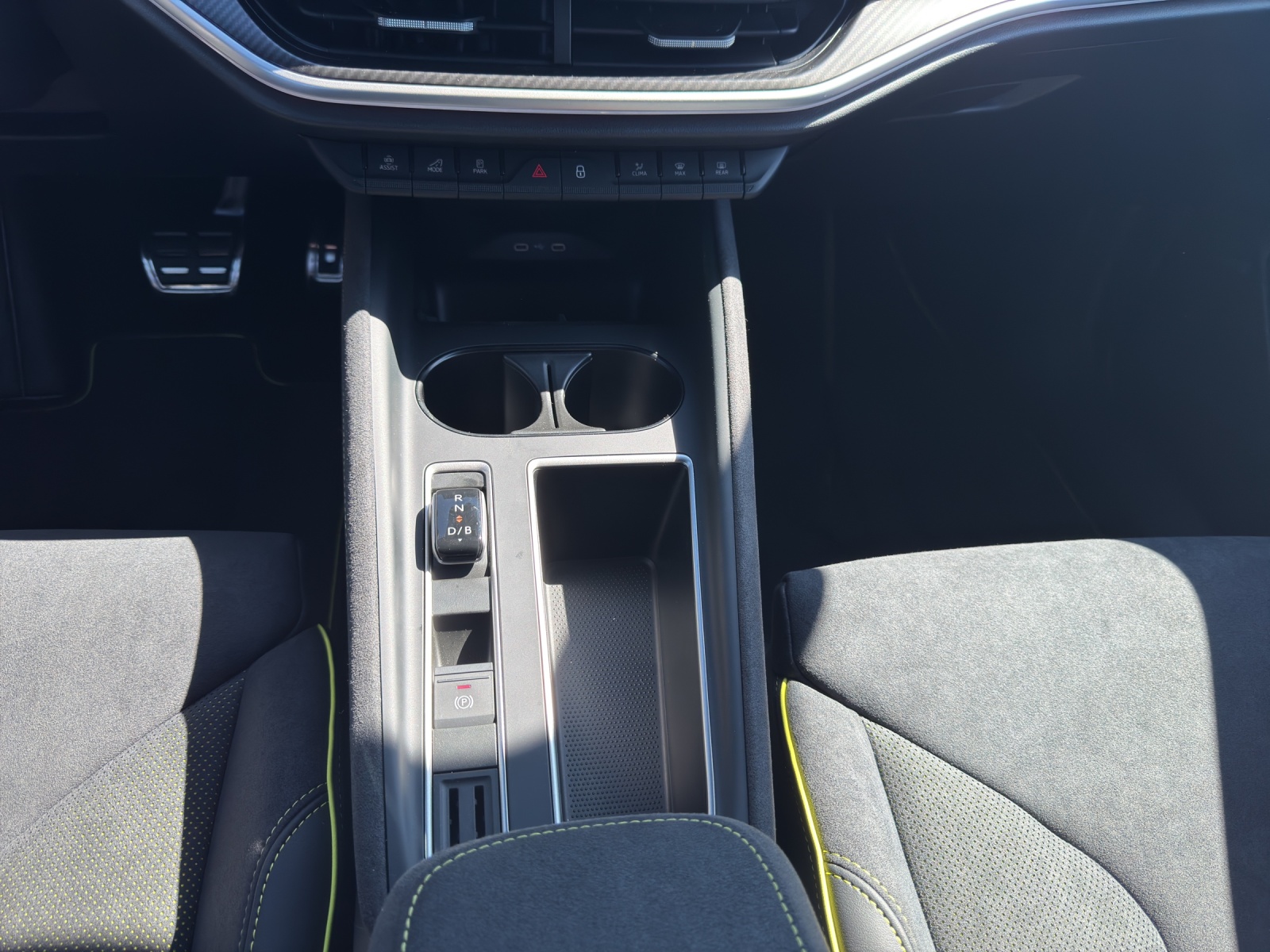 SKODA Elroq RS 4x4-image-9