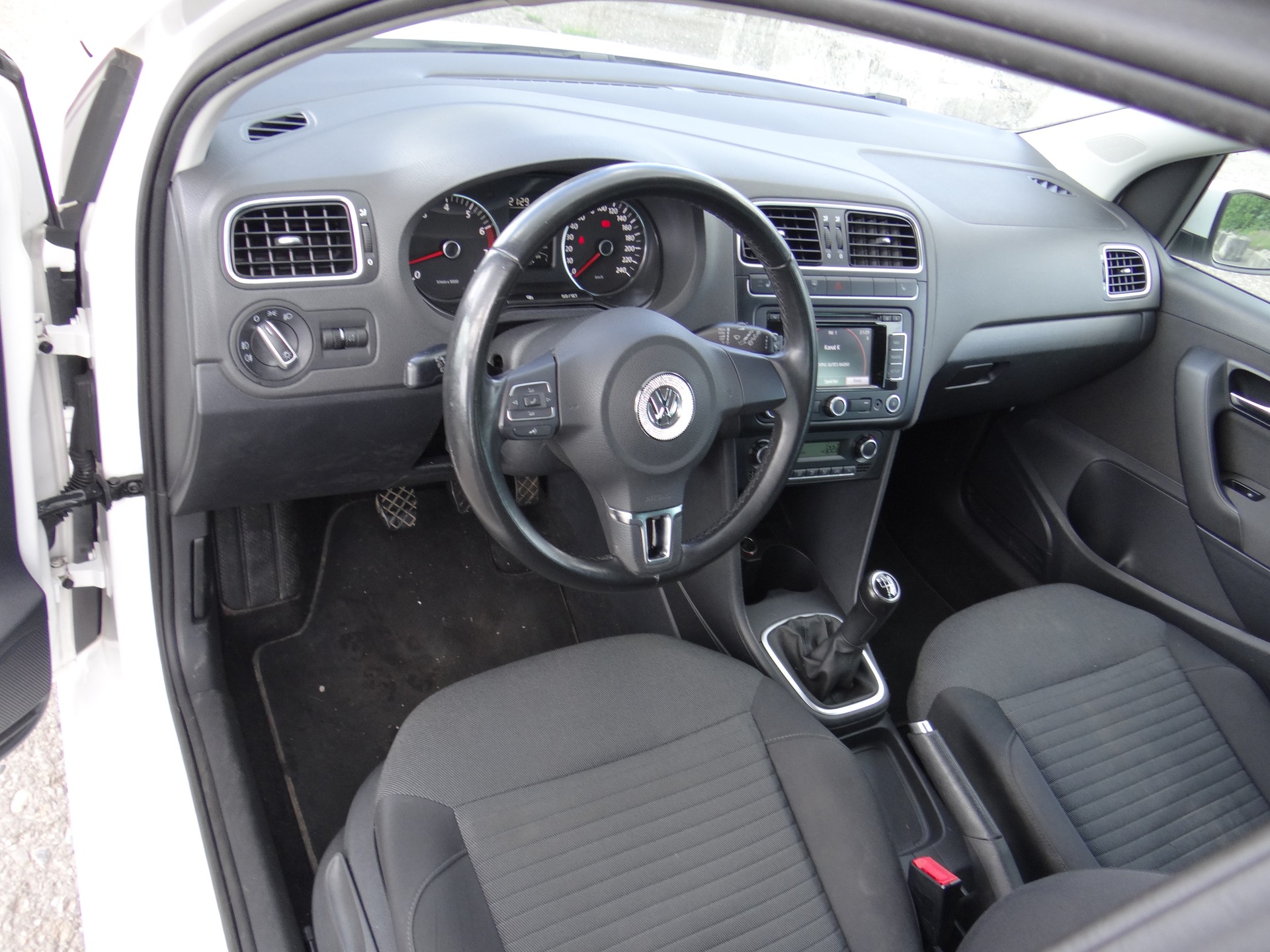 VW Polo 1.2 TSI Highline-image-10