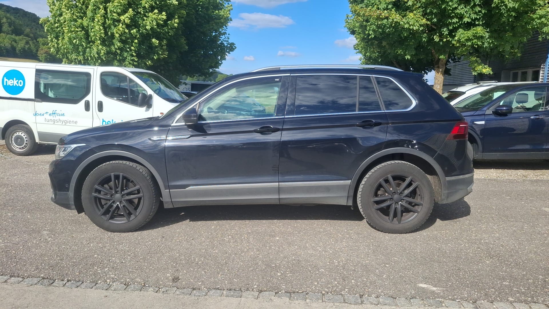 VW Tiguan 2.0 TDI SCR Elegance 4Motion DSG-image-8
