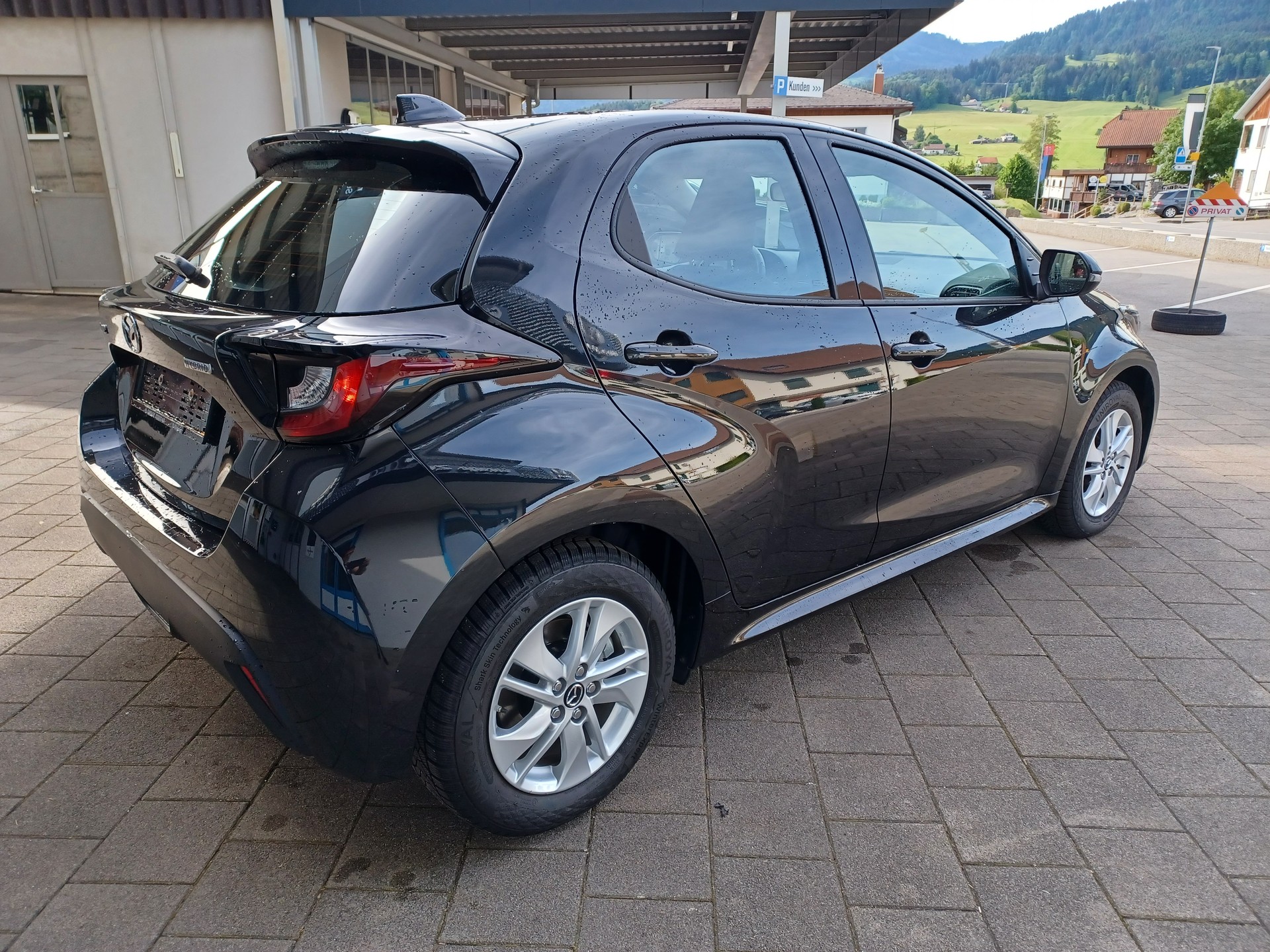 MAZDA 2 Hybrid Centre-line-image-4
