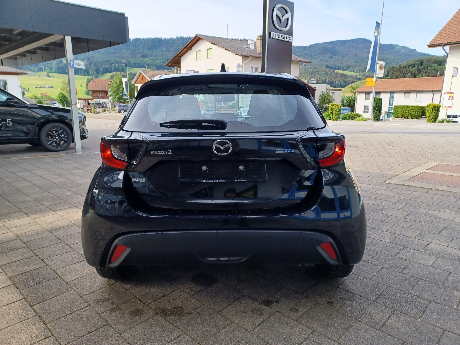 MAZDA 2 Hybrid Centre-line-image-3