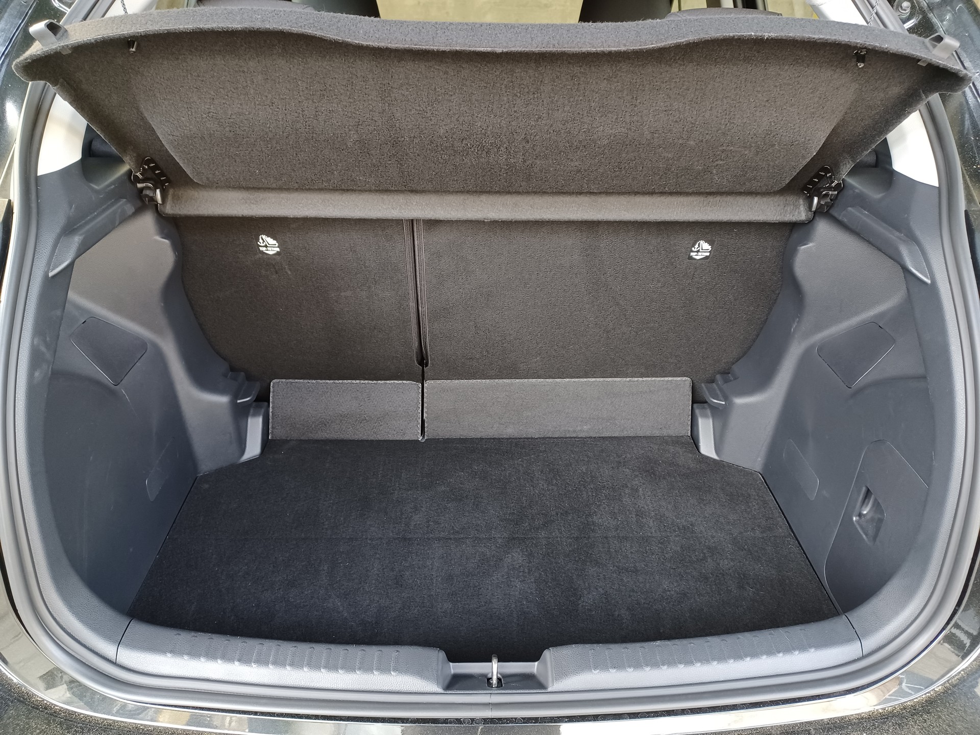 MAZDA 2 Hybrid Centre-line-image-12