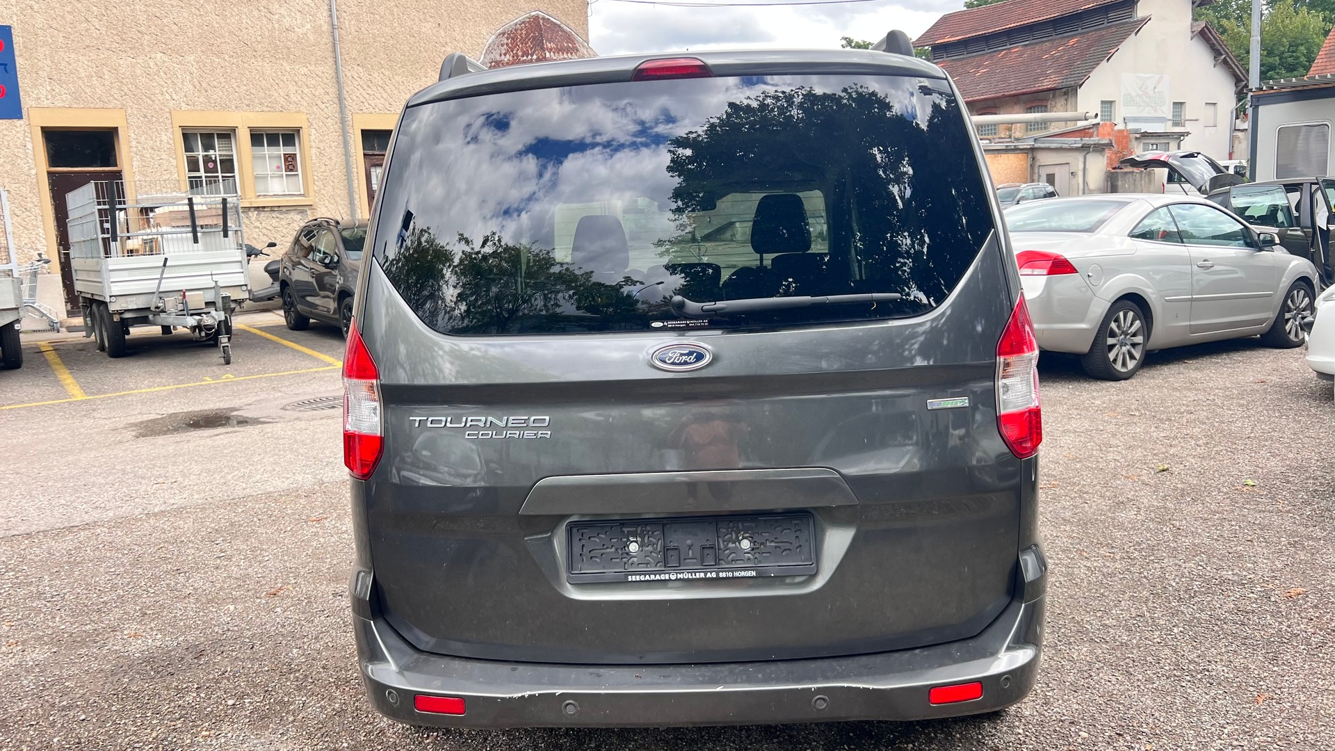 FORD Tourneo Courier 1.0 SCTi Trend-image-2