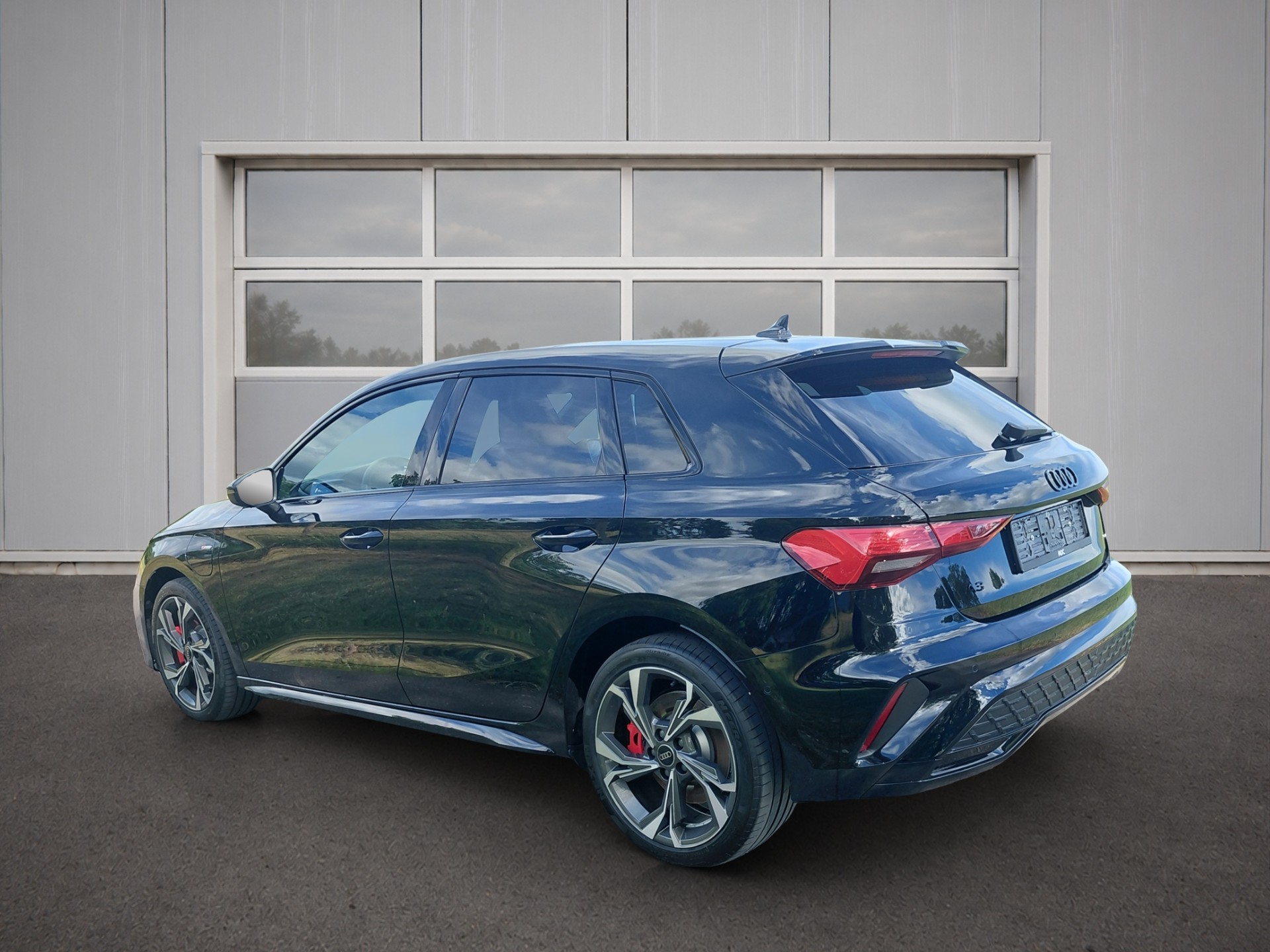 AUDI A3 Sportback 1.5 45 TFSI Plug-in-Hybrid S Line S-Tronic-image-5