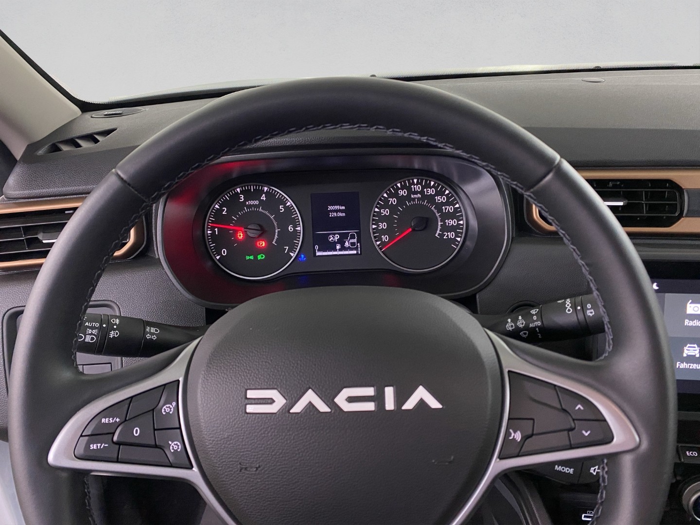 DACIA Duster TCe 150 Extreme EDC 4x2-image-9