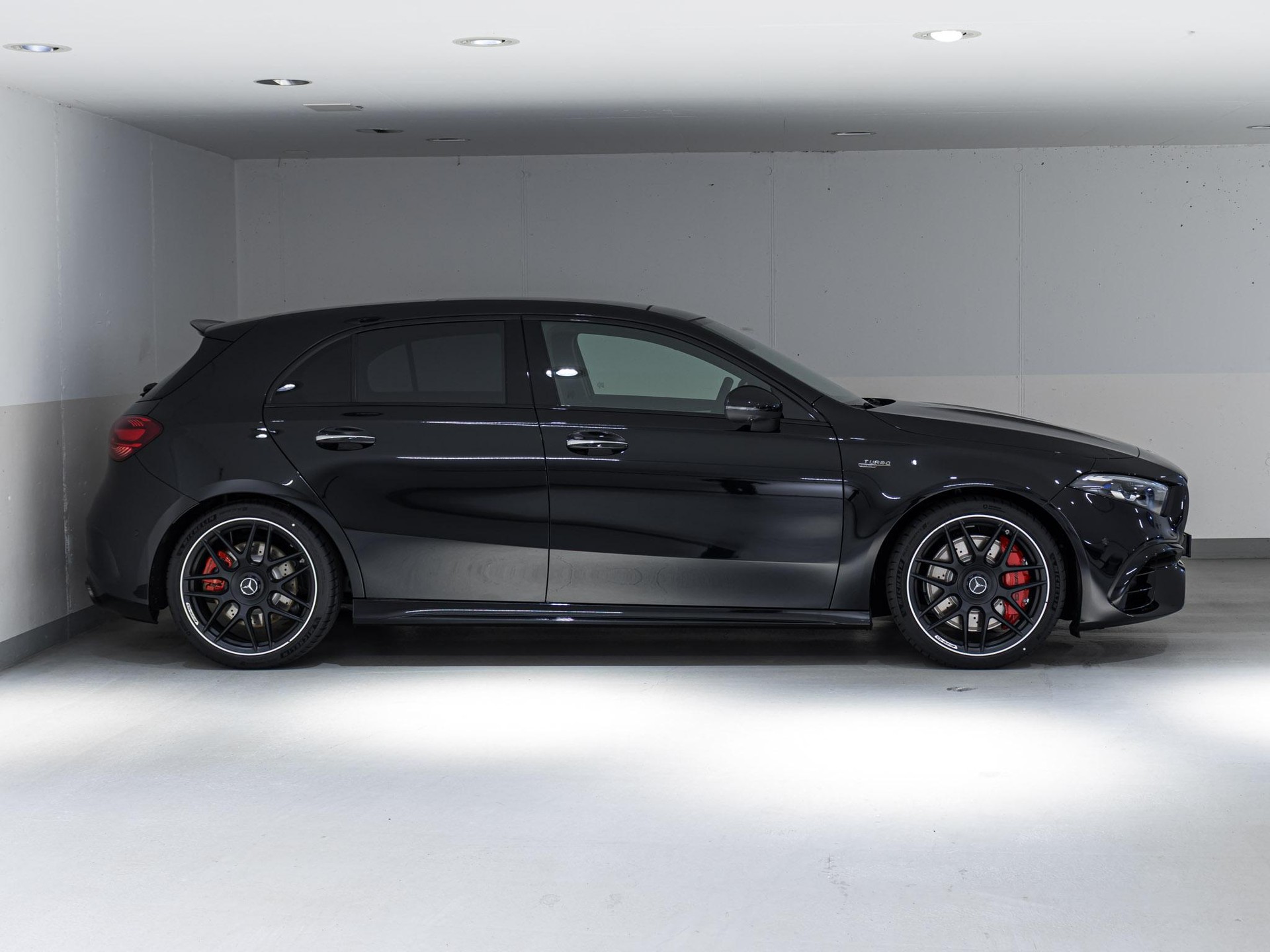 MERCEDES-BENZ A 45 AMG S 4MATIC+-image-1