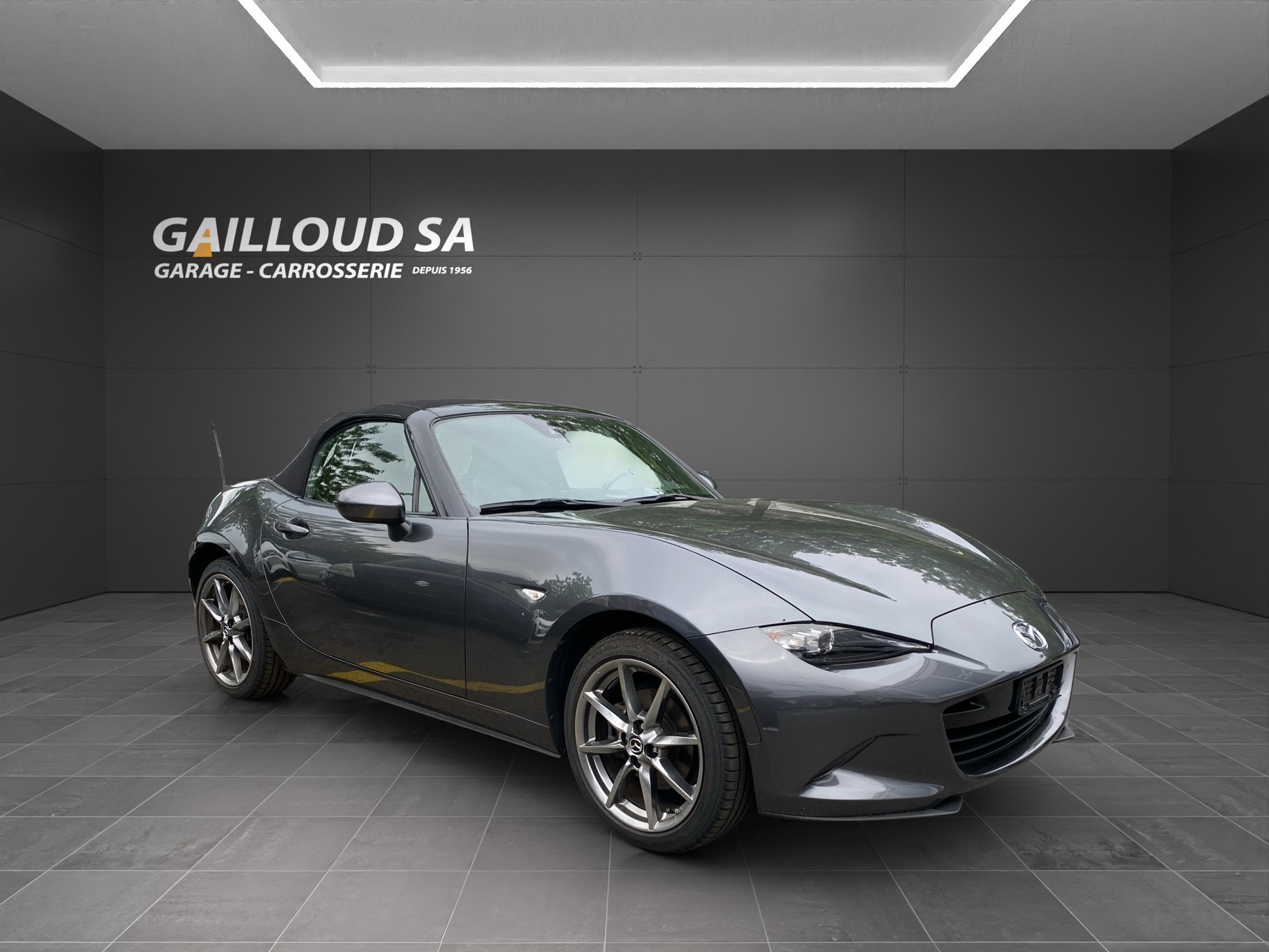 MAZDA MX-5 SKYACTIV-G 184 Revolution-showroom-element-1