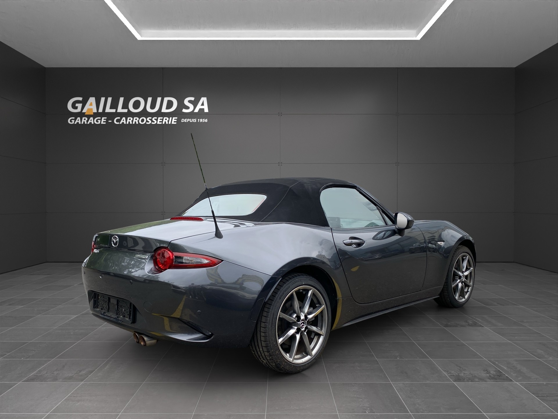 MAZDA MX-5 SKYACTIV-G 184 Revolution-showroom-element-3