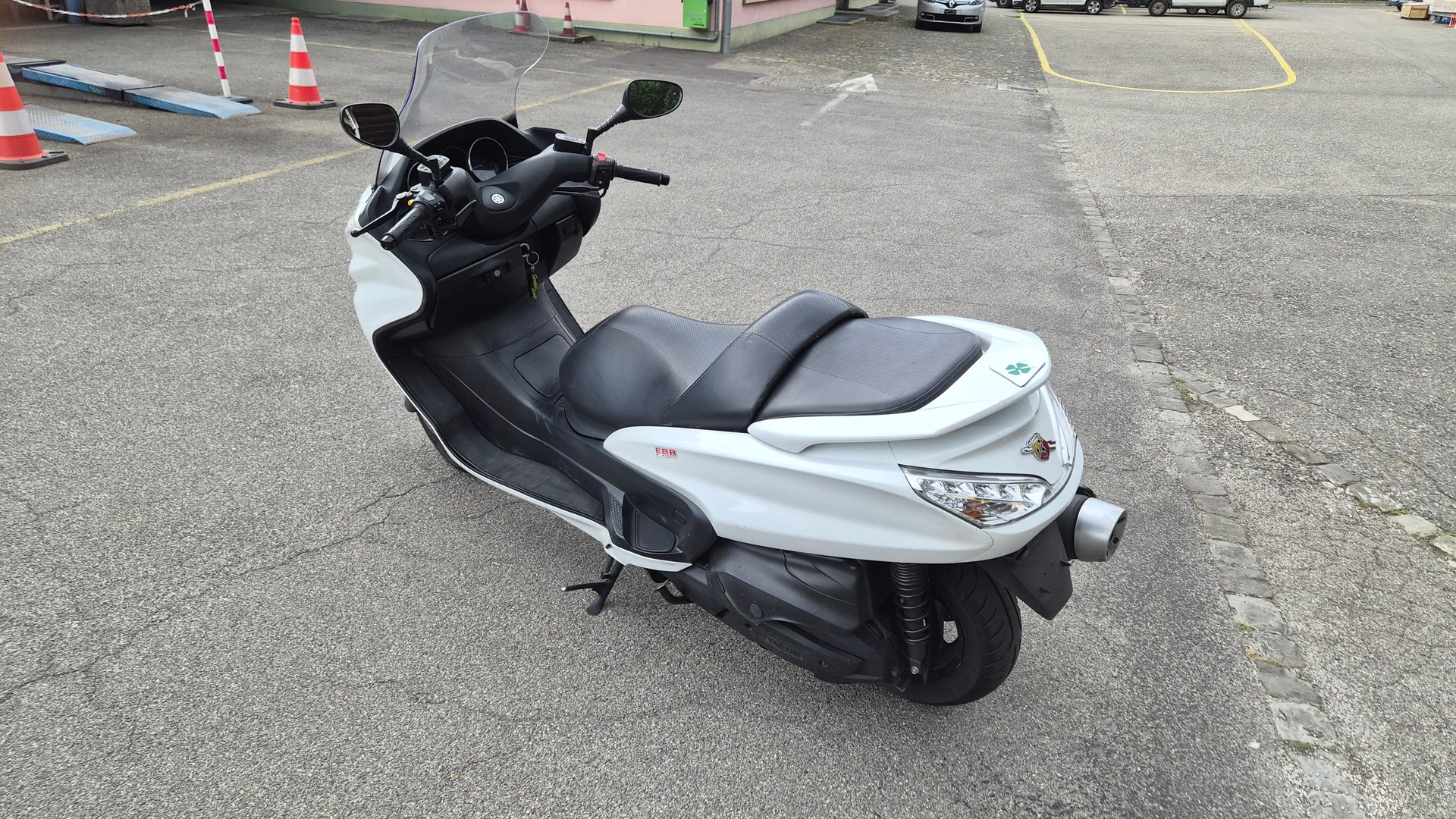YAMAHA MajestyYP 400 ABS-image-7