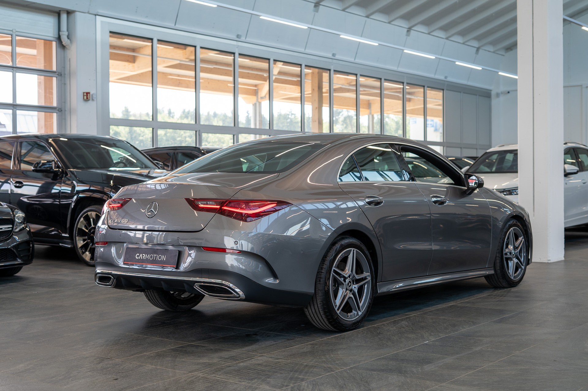 MERCEDES-BENZ CLA 200 AMG Line / Rückfahrkamera / Ambientebeleuchtung / Navi-showroom-element-3