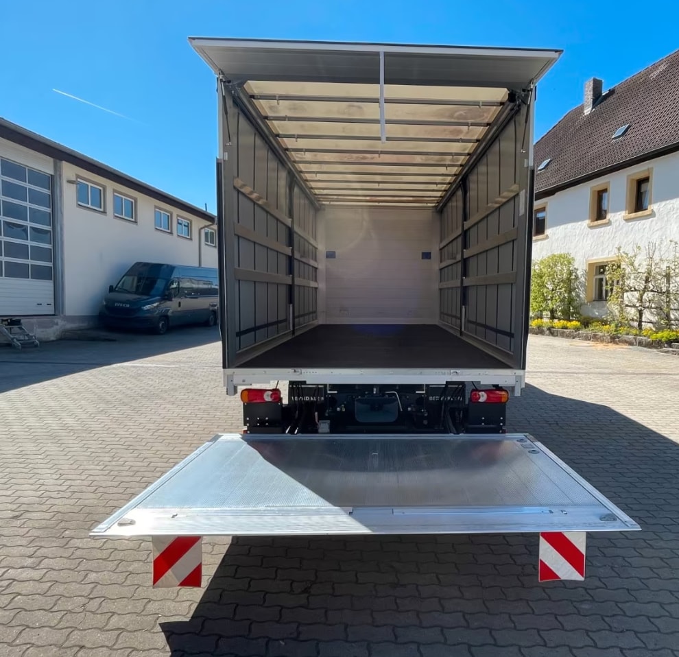 IVECO Eurocargo ML80E21 Schiebeplane mit Ladebordwand-showroom-element-3