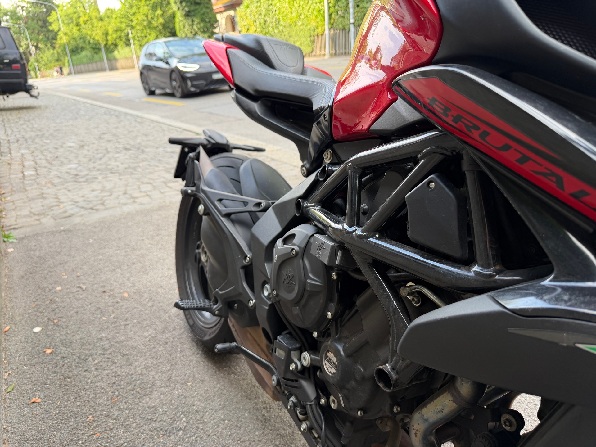 MV AGUSTA 800 Rosso-image-5