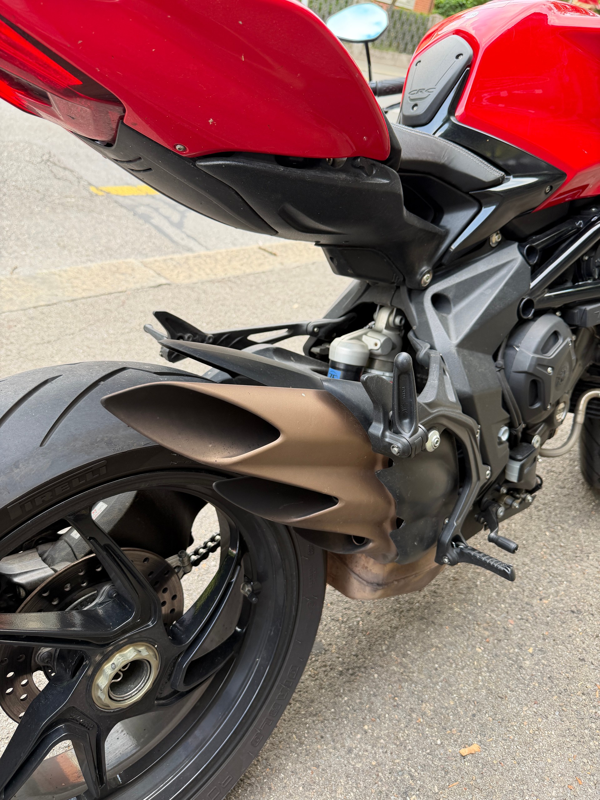 MV AGUSTA 800 Rosso-image-13