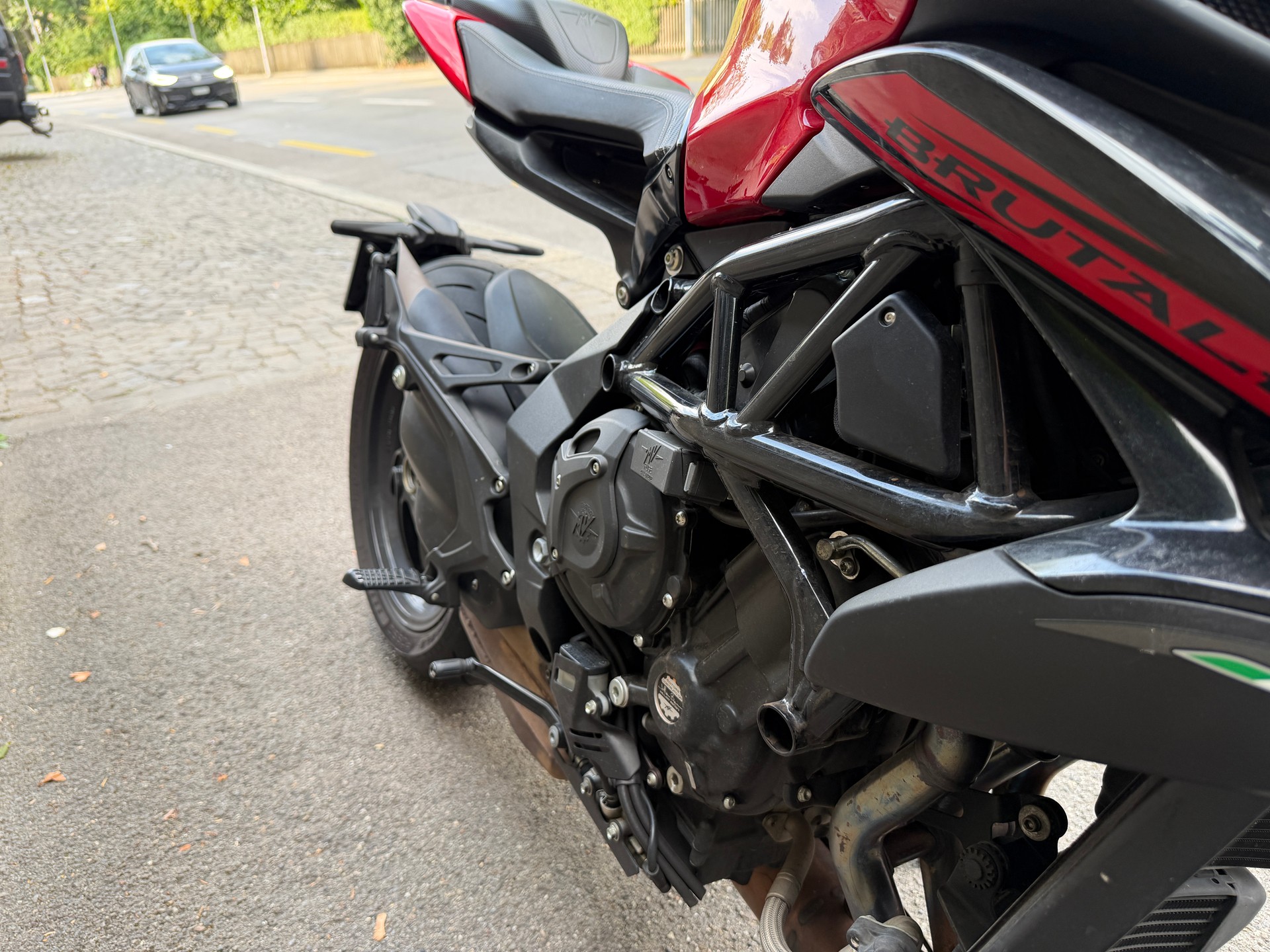 MV AGUSTA 800 Rosso-image-4