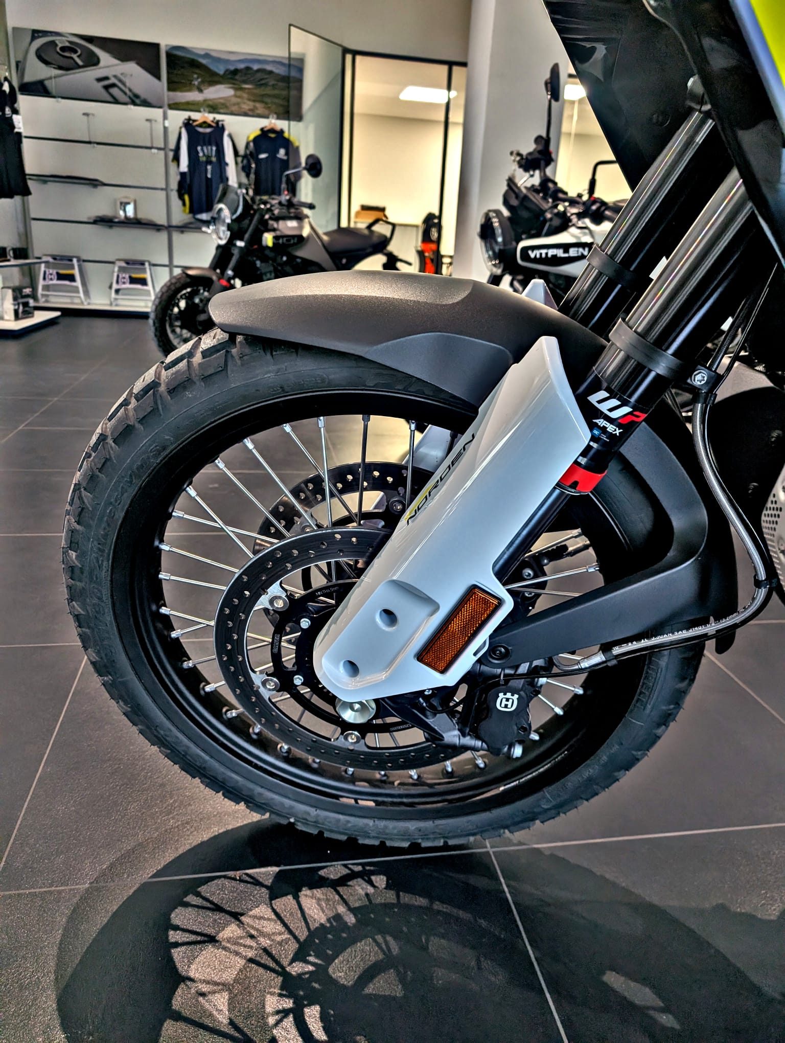 HUSQVARNA Norden 901 Expedition-image-5