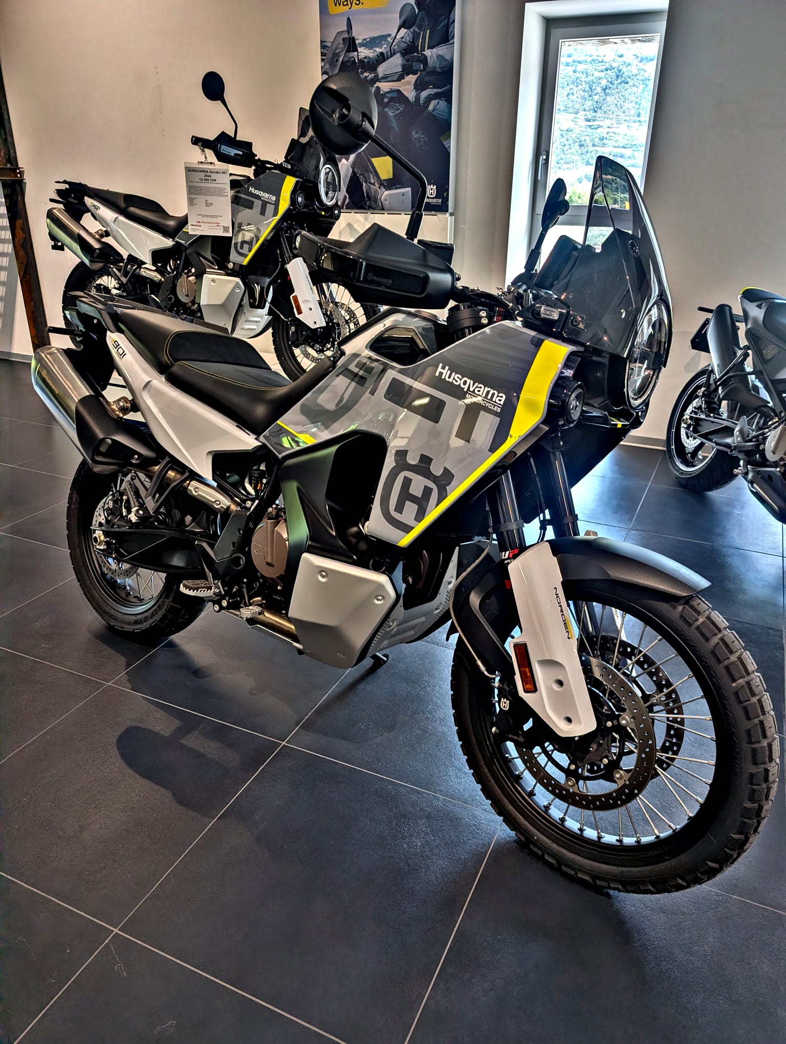 HUSQVARNA Norden 901 Expedition-image-0