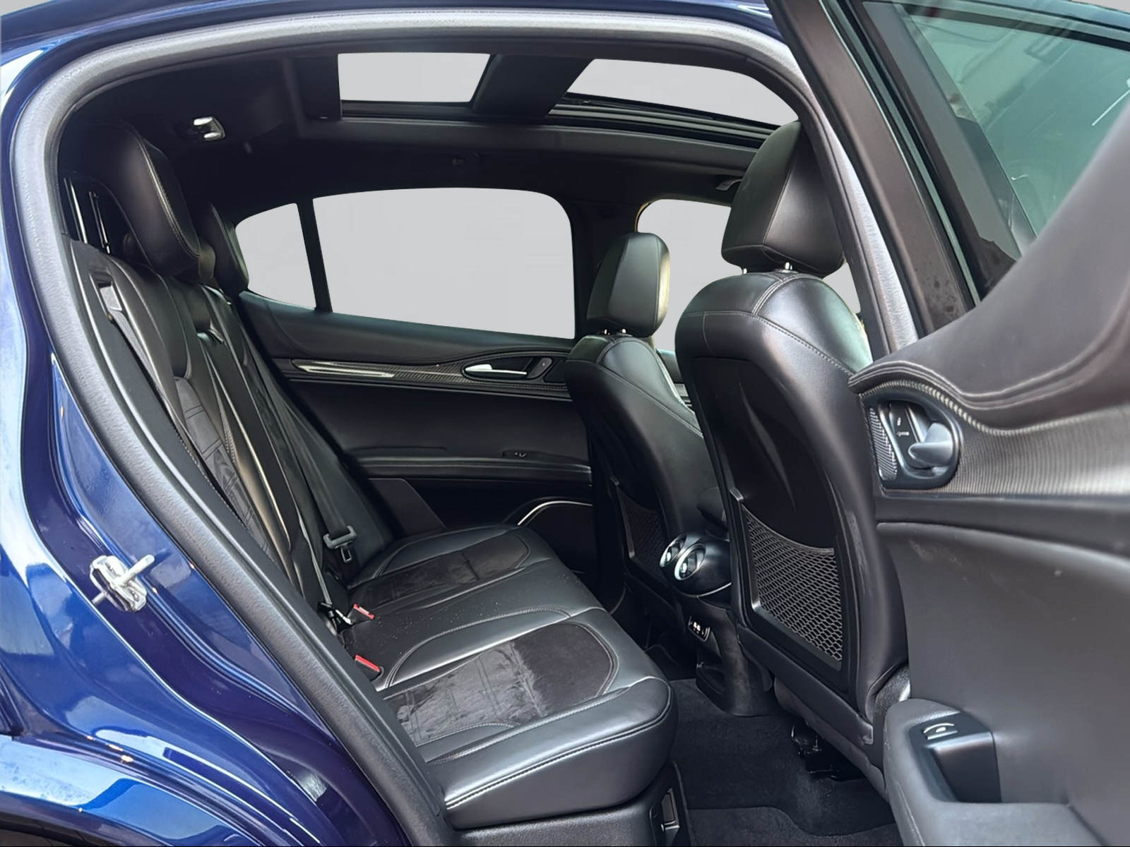 ALFA ROMEO Stelvio 2.9 V6 Quadrifoglio Q4 Automatic-image-11
