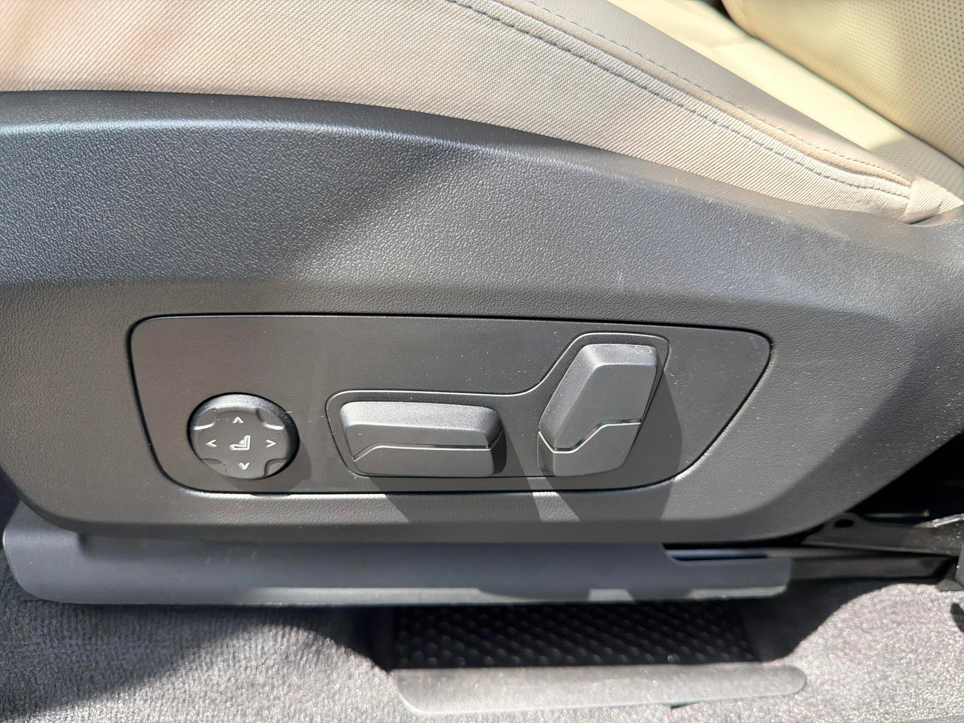 BMW X1 xDr23i M Sport Pro-image-19