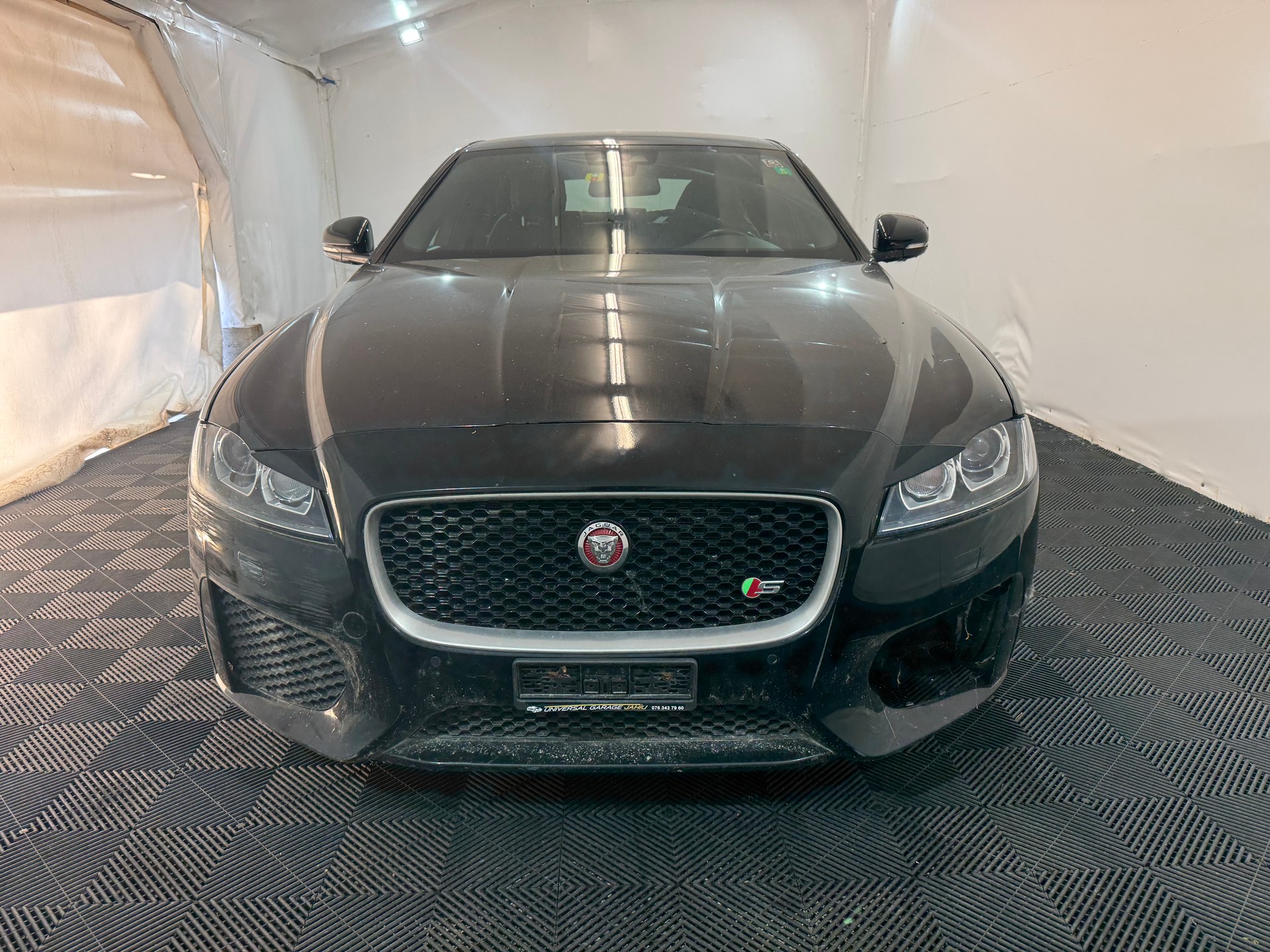 JAGUAR XF 3.0 V6 S/C S AWD-showroom-element-1