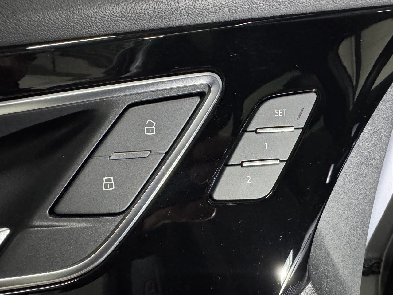 AUDI Q4 e-tron 55 S-Line quattro Black-Optik 340PS / AHK / Wärmepumpe-image-10