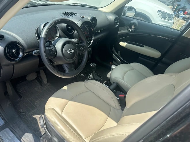 MINI Countryman Cooper ALL4 Steptronic-image-12