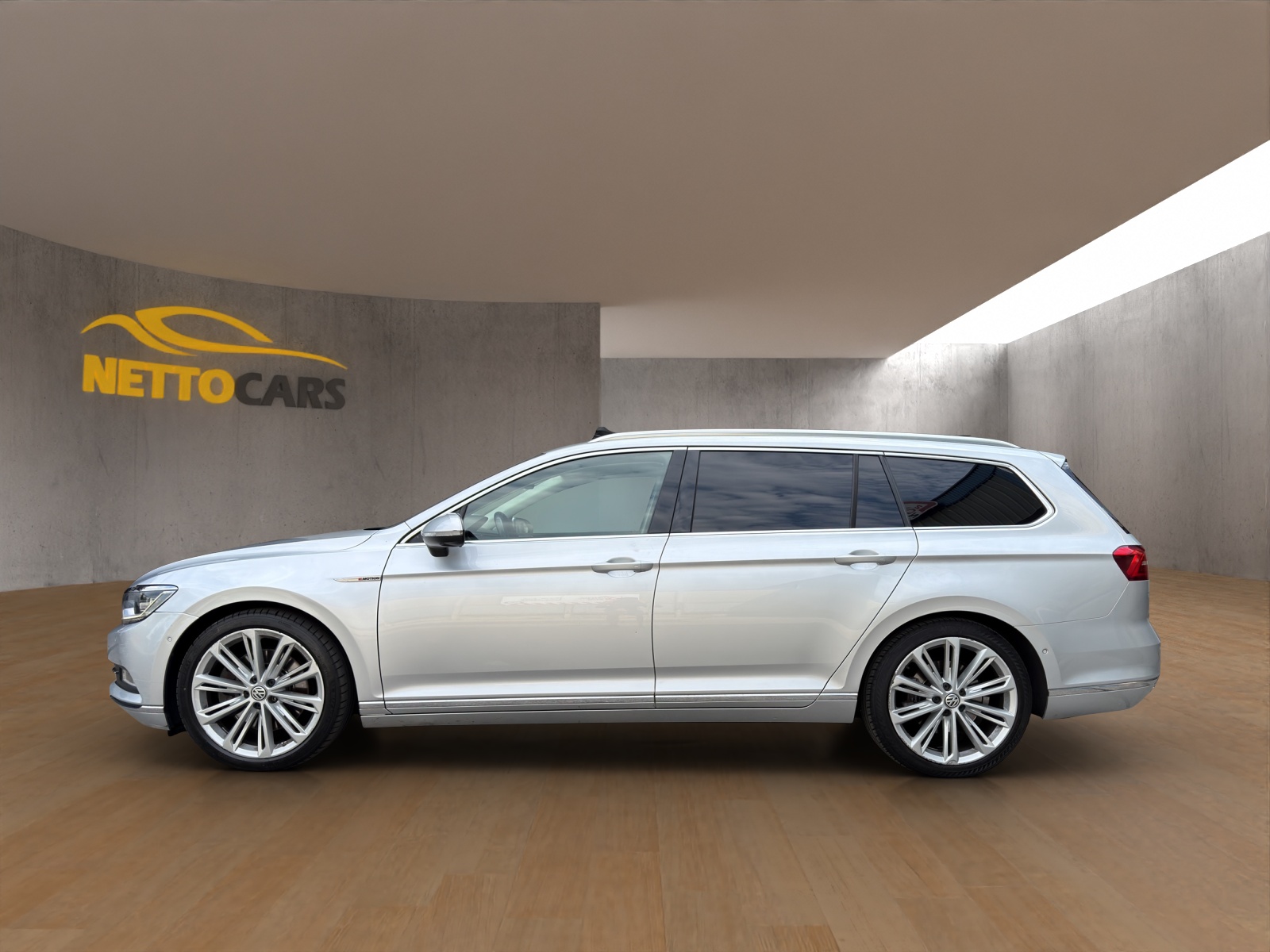 VW Passat Variant 2.0 TDI BMT High. DSG 4Motion-image-4
