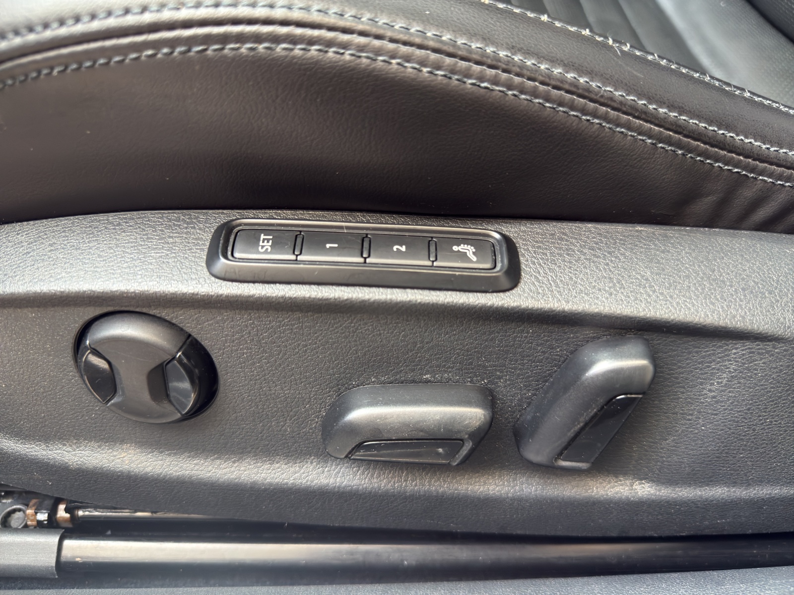 VW Passat Variant 2.0 TDI BMT High. DSG 4Motion-image-23