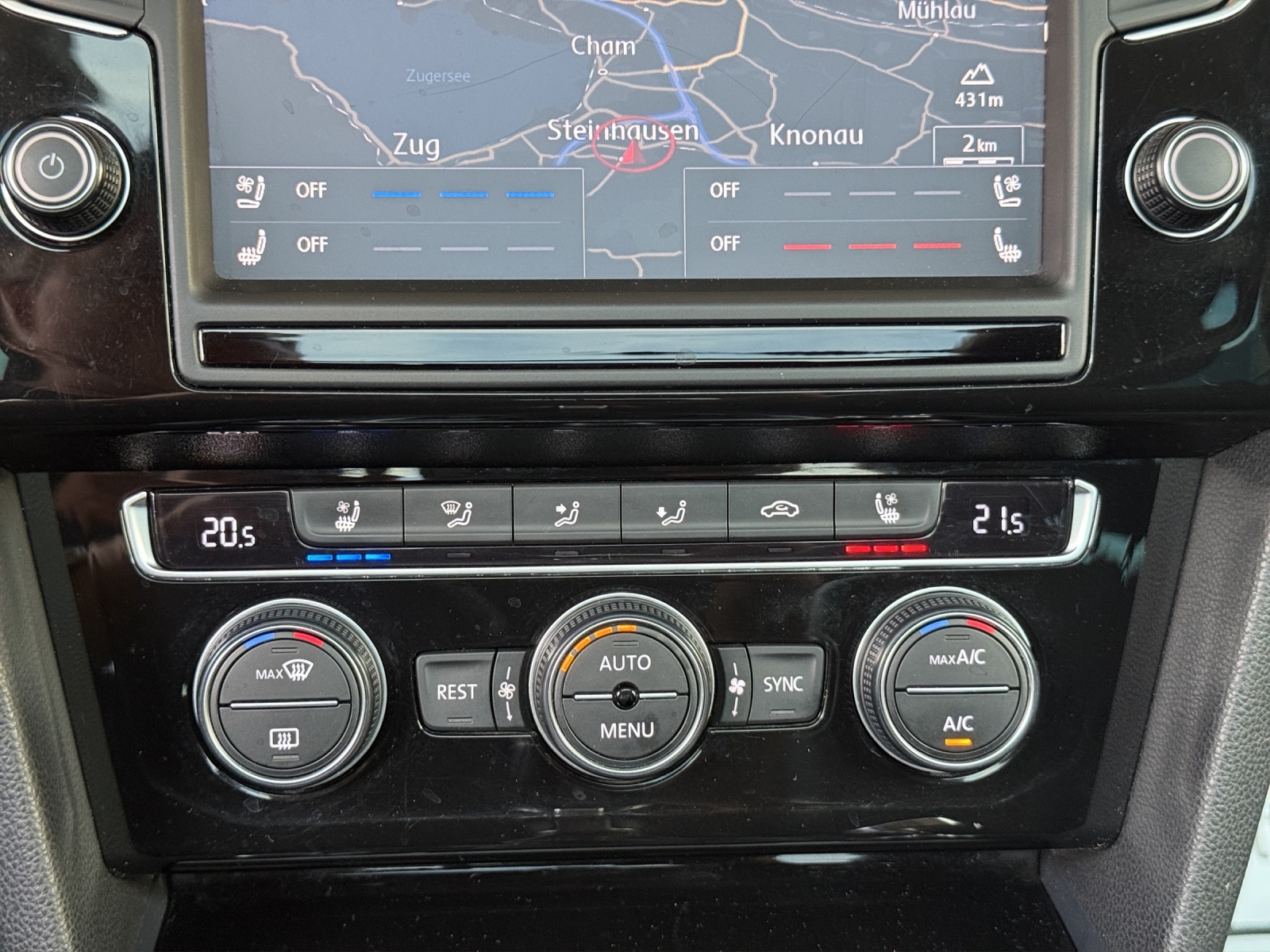 VW Passat Variant 2.0 TDI BMT High. DSG 4Motion-image-11