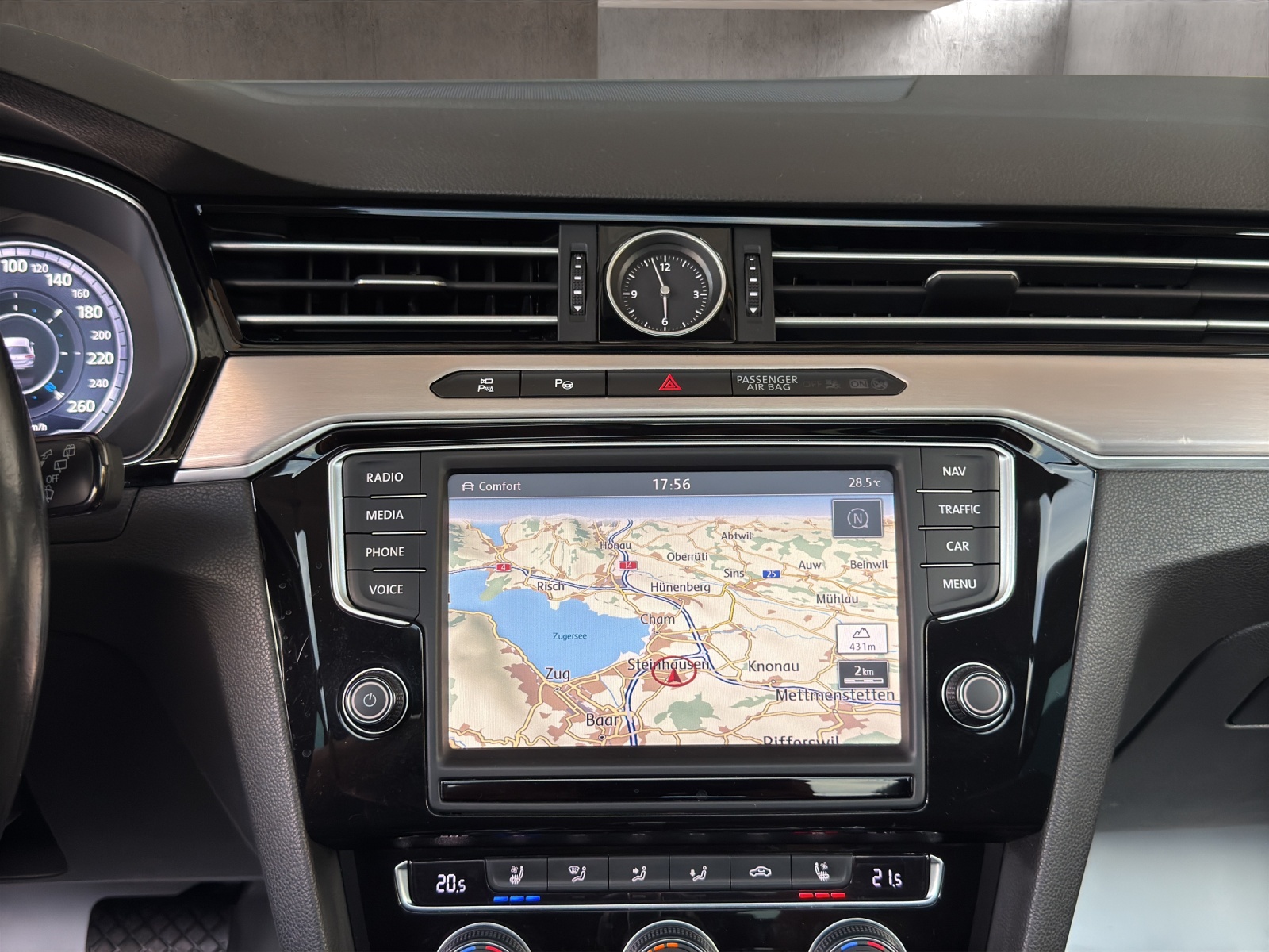 VW Passat Variant 2.0 TDI BMT High. DSG 4Motion-image-13