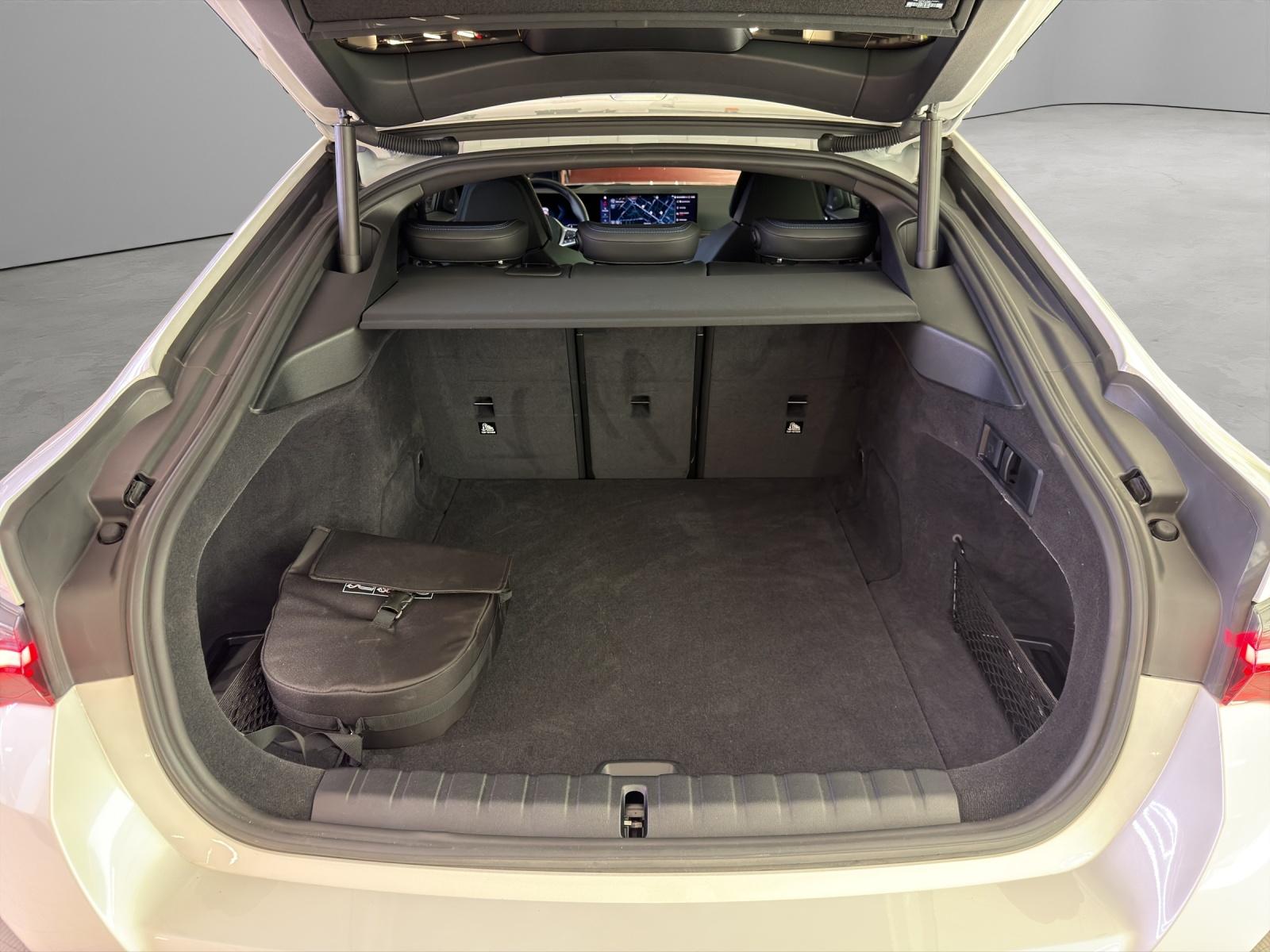 BMW i4 M50 M-SportPaket-image-21
