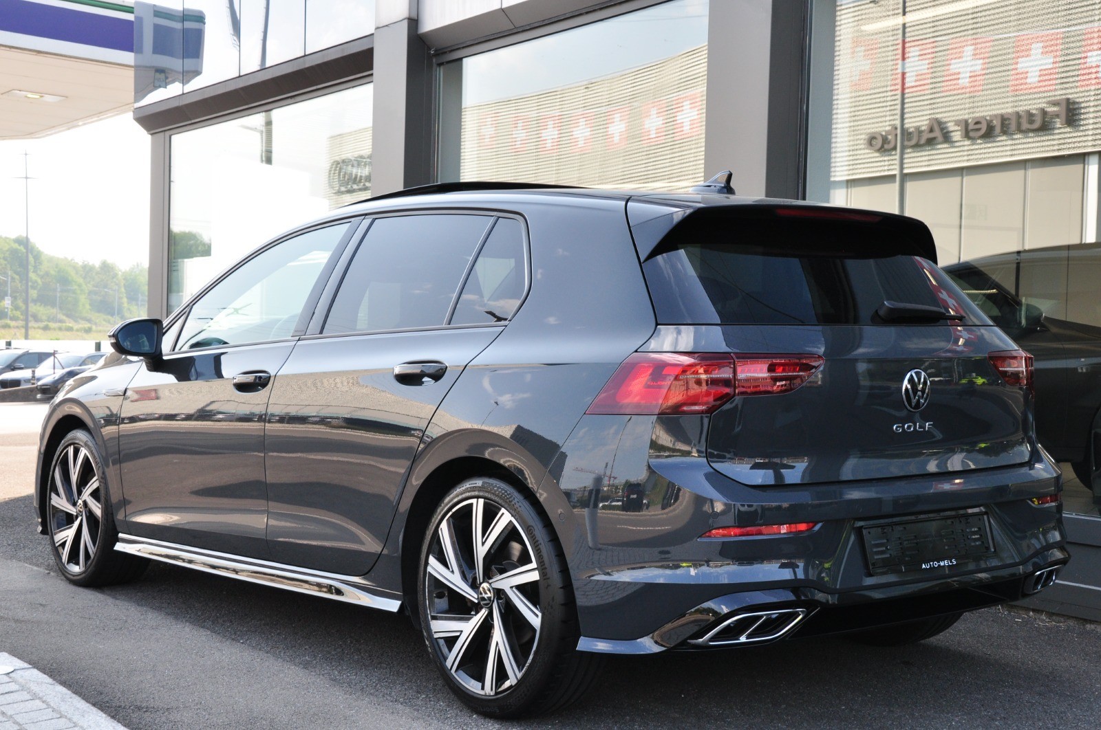 VW Golf 2.0 TDI R-Line DSG-image-4
