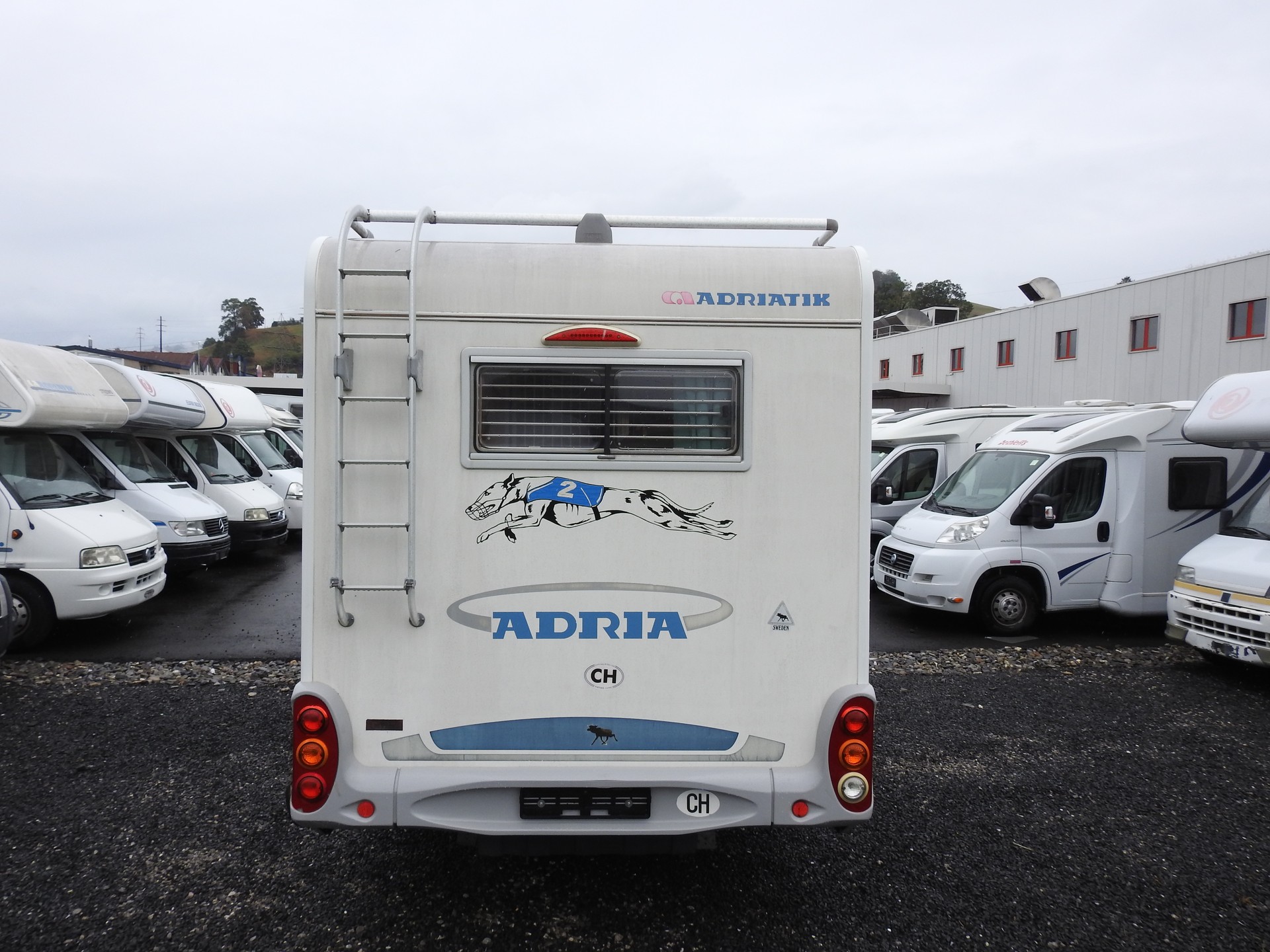RENAULT ADRIA Adriatik-showroom-element-2