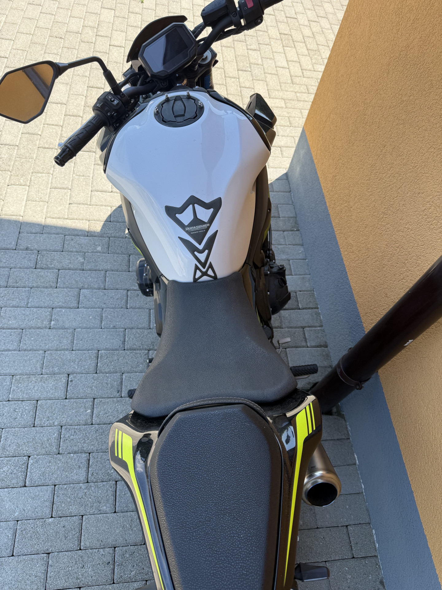 KAWASAKI Z 900-image-2