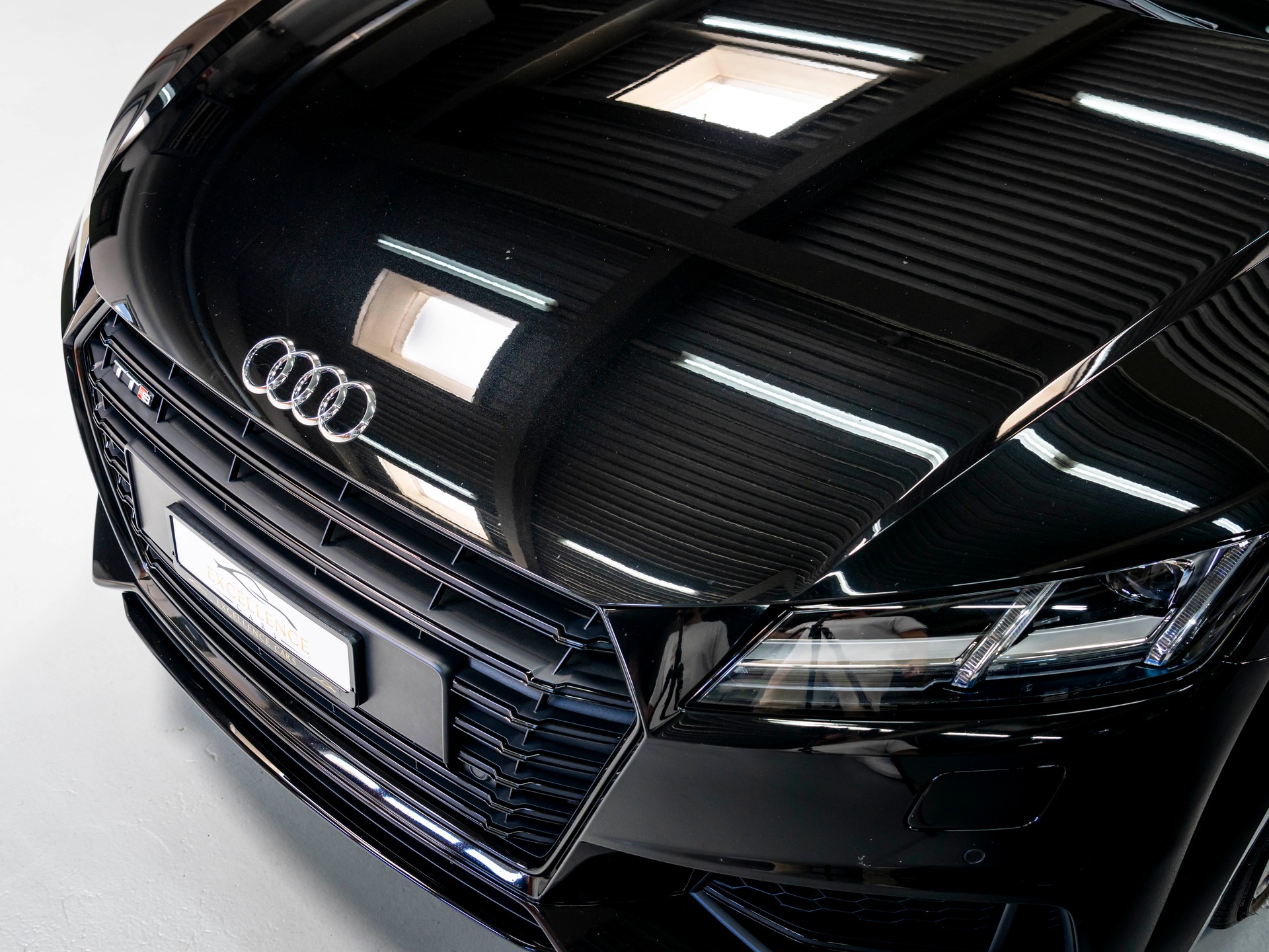 AUDI TTS Coupé 2.0 TFSI quattro S-tronic-image-30