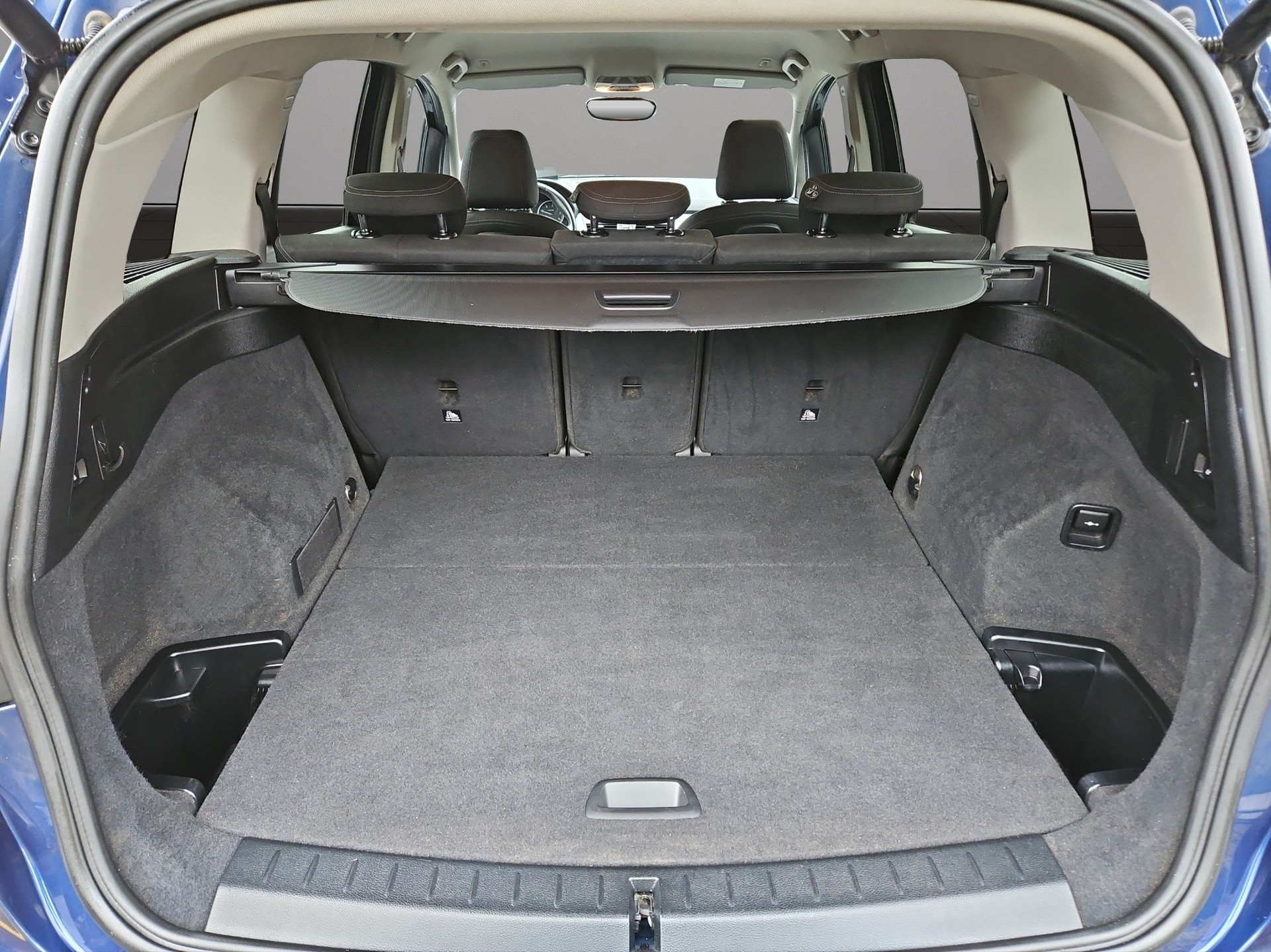 BMW 220d xDrive Gran Tourer Steptronic-image-8