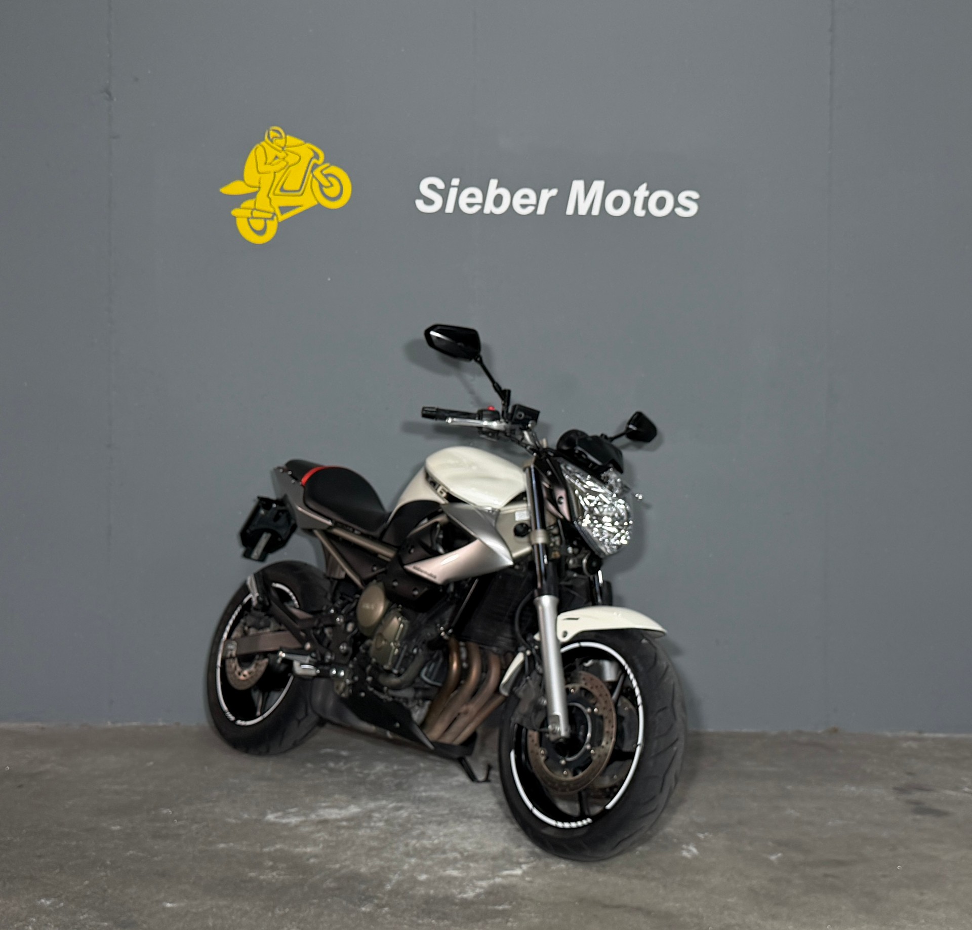 YAMAHA XJ6N ABS-image-1