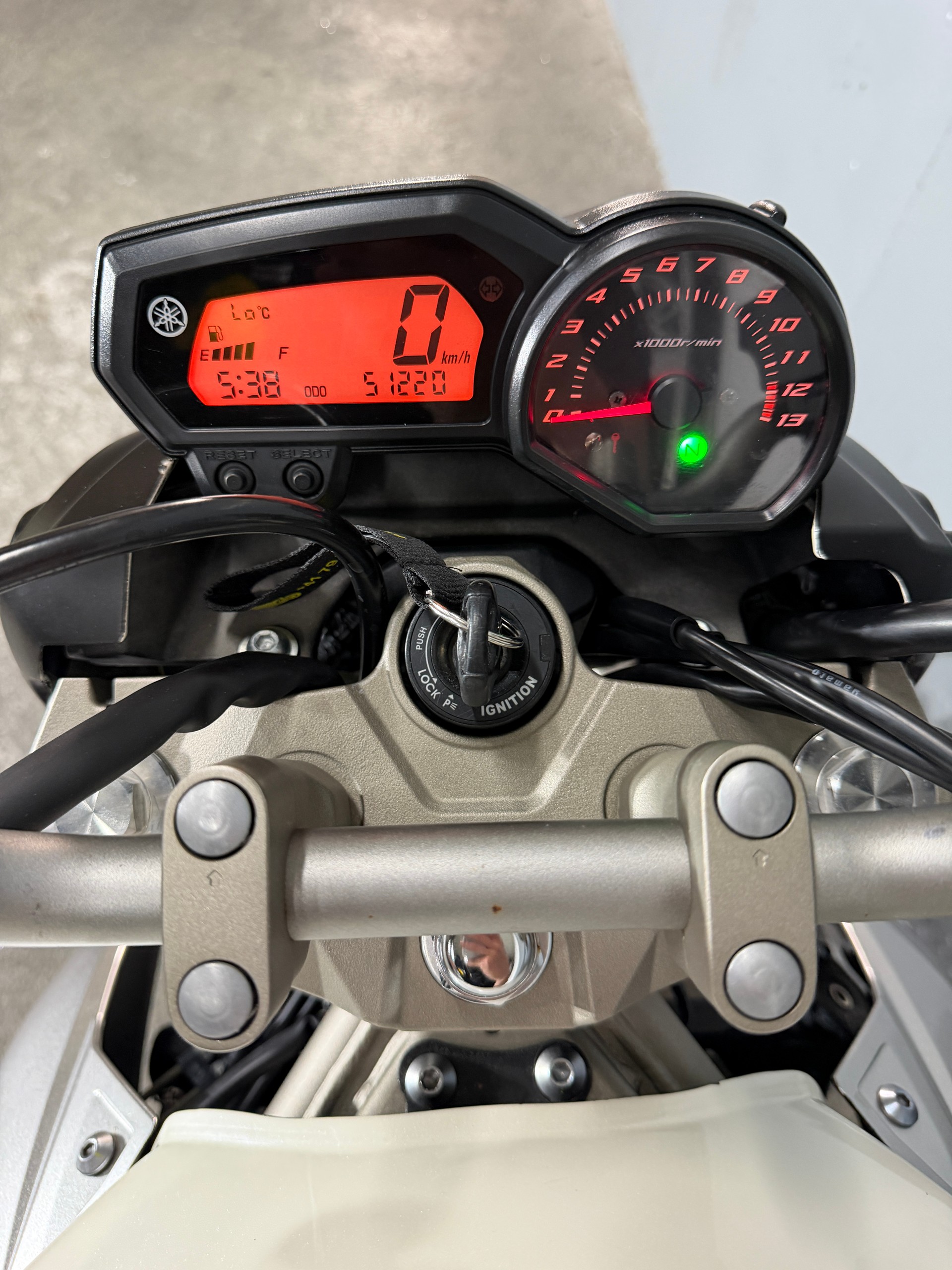 YAMAHA XJ6N ABS-image-4