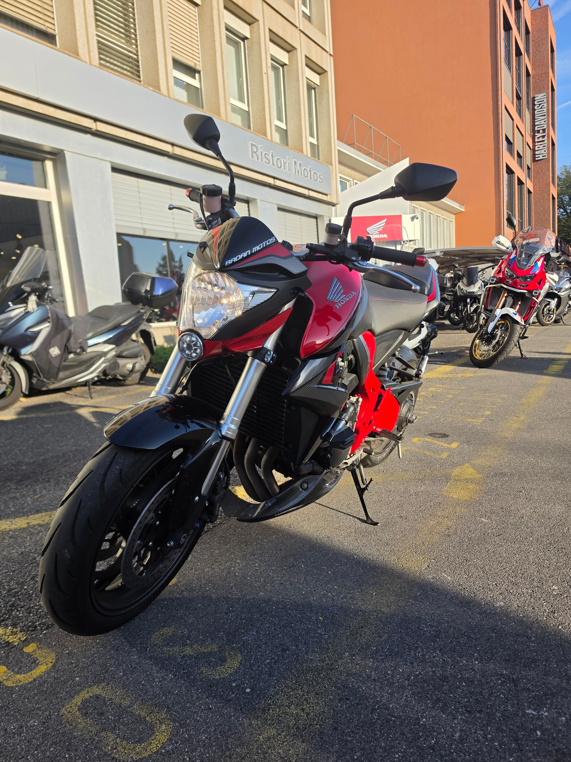 HONDA CB 1000 R ABS-image-2